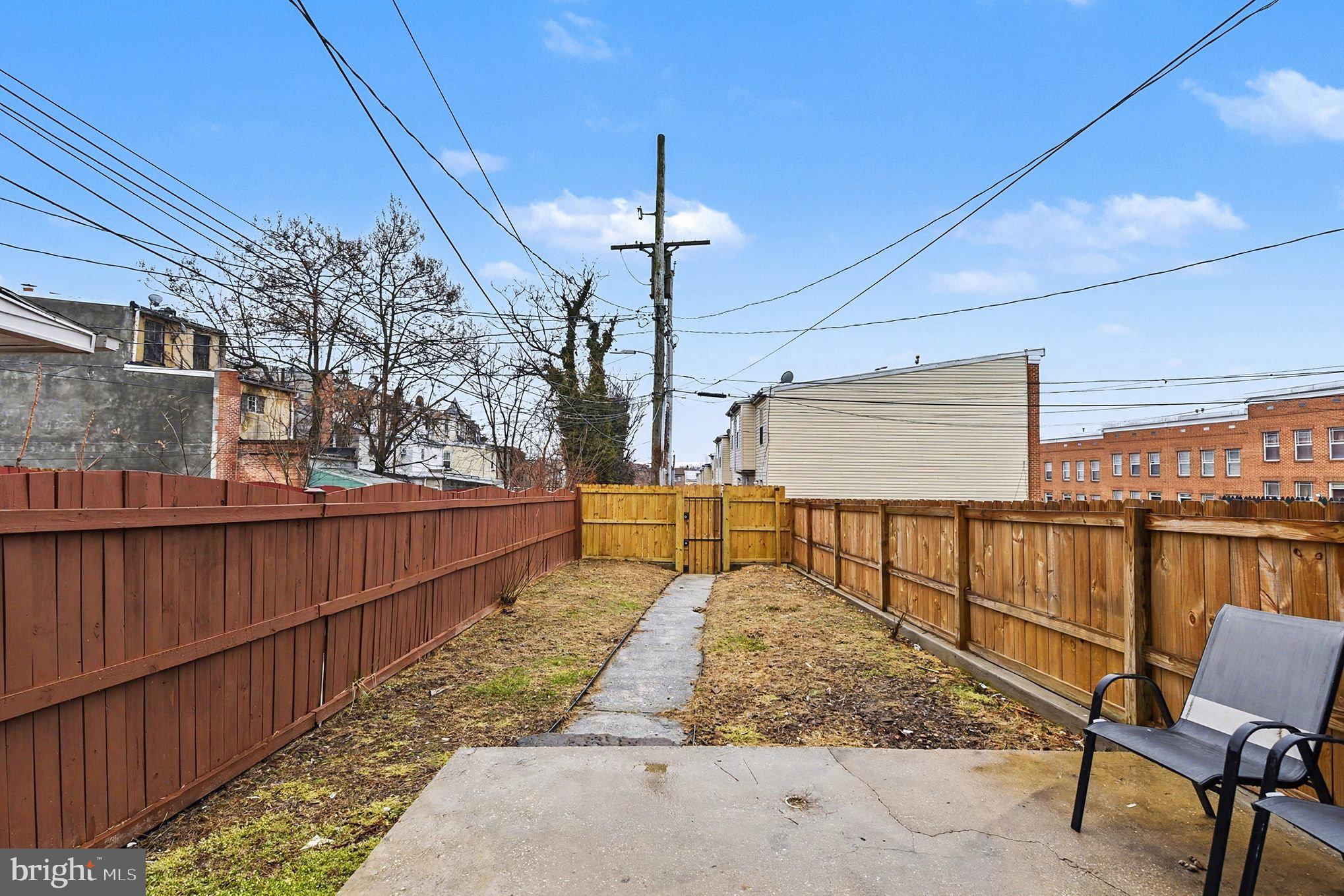 JOHNSTON SQUARE - Residential