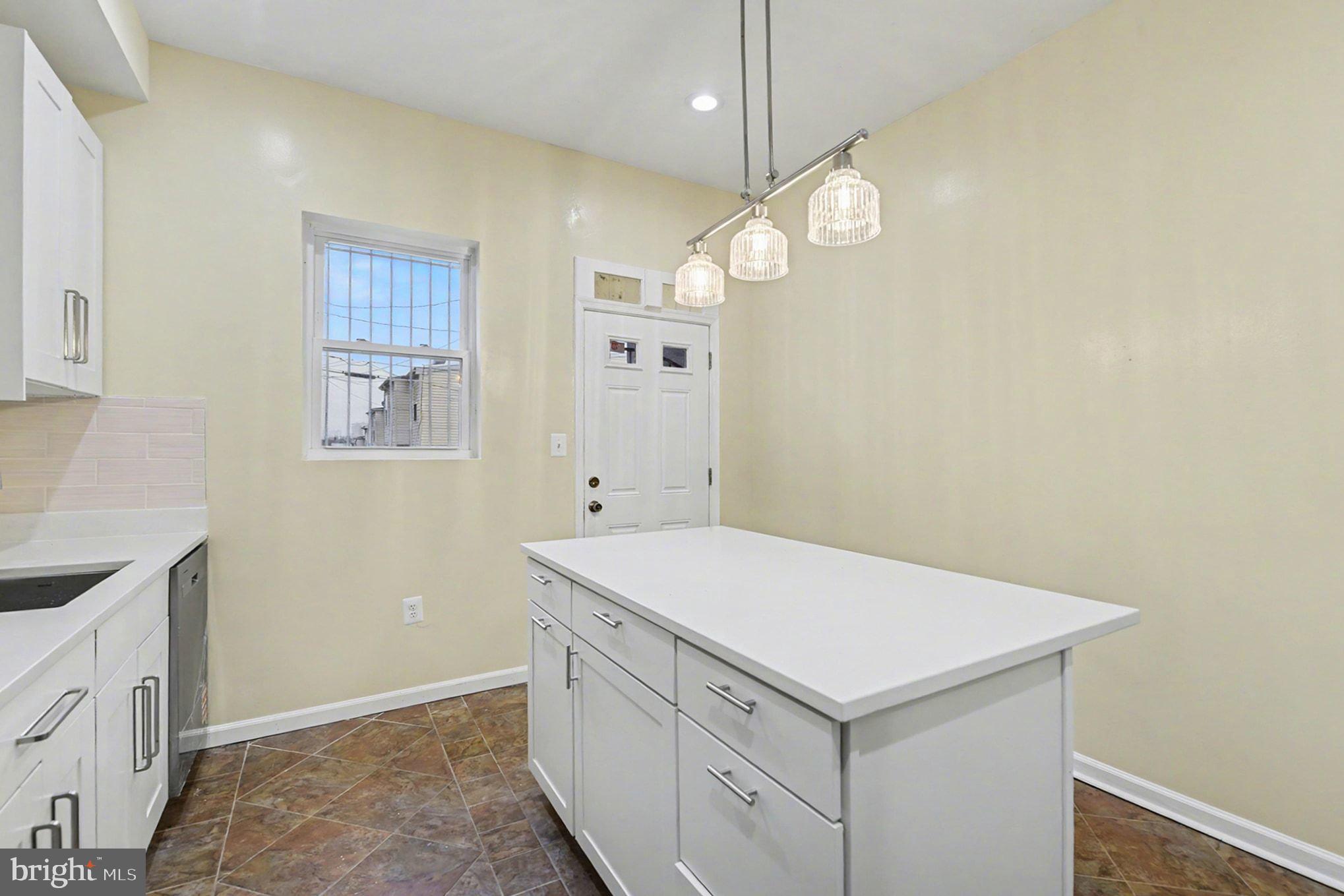 JOHNSTON SQUARE - Residential