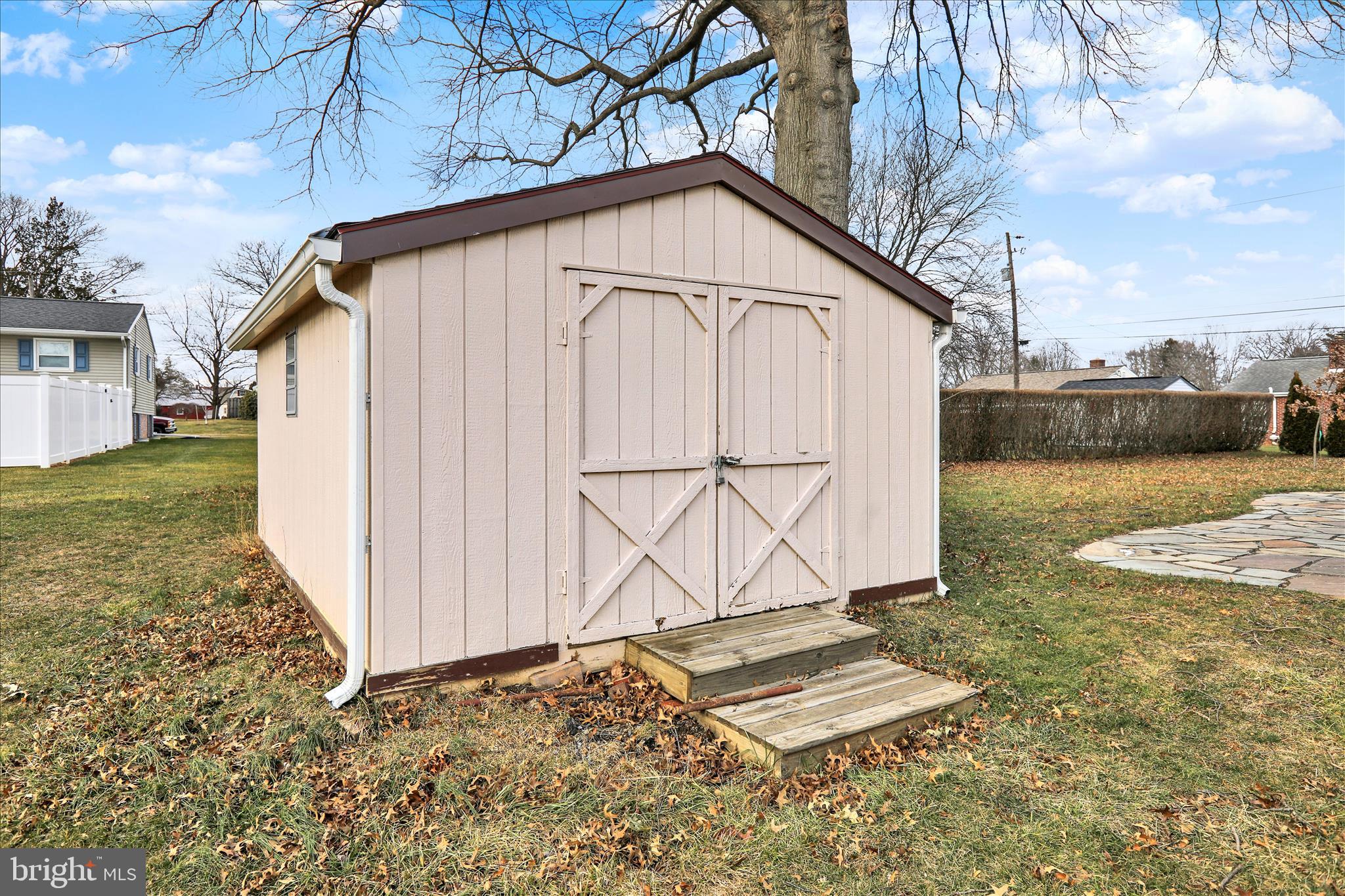 EAST PETERSBURG - Residential