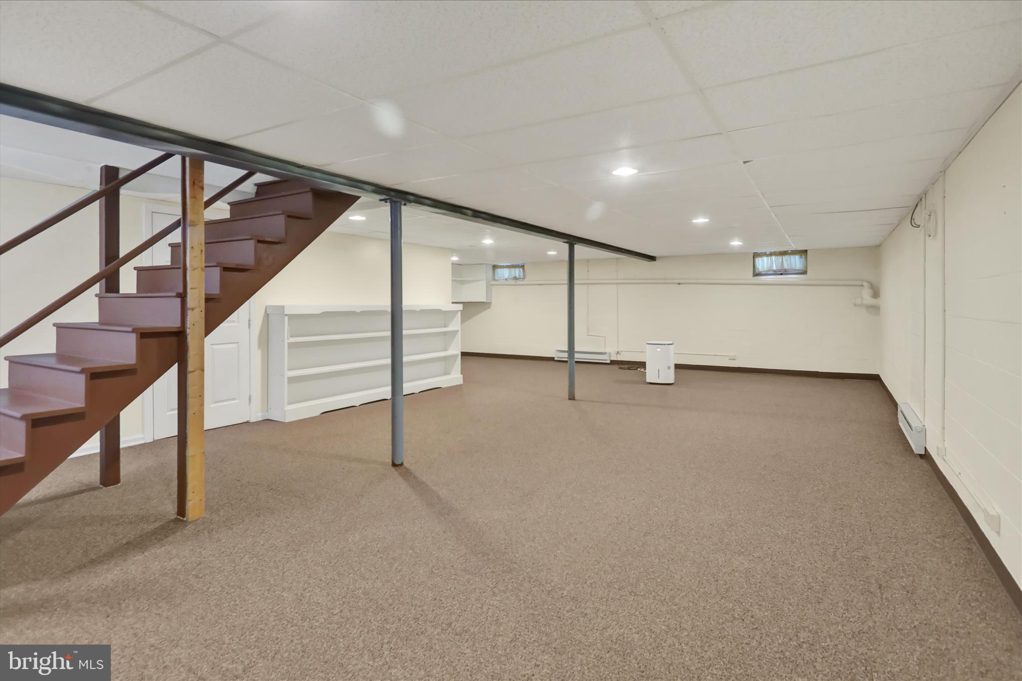 EAST PETERSBURG - Residential