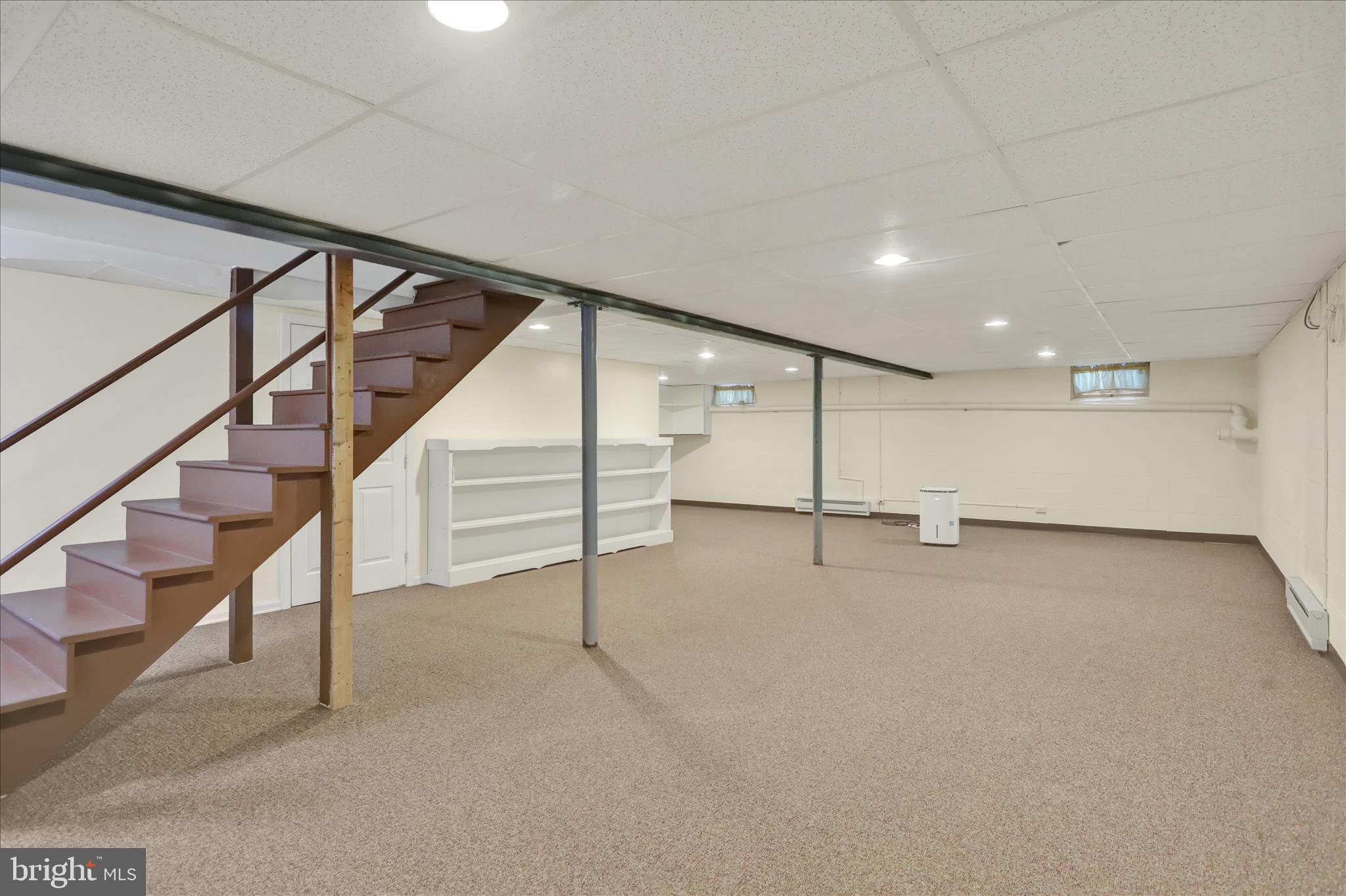 EAST PETERSBURG - Residential