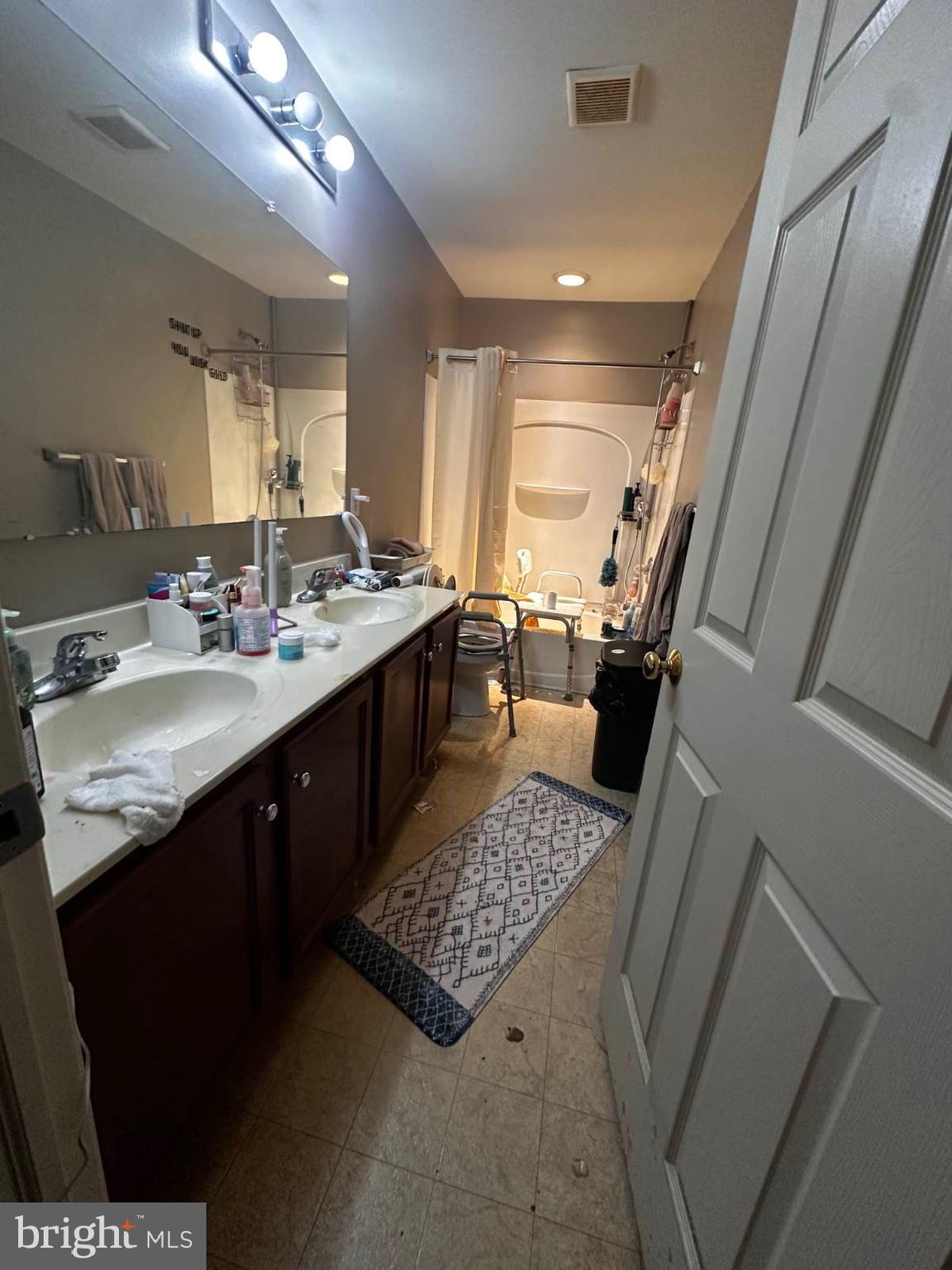 WORTHINGTON - Residential