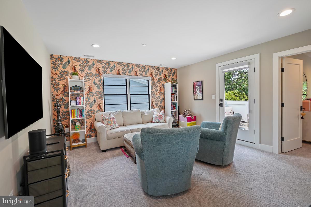 ROSEDALE PARK - Residential