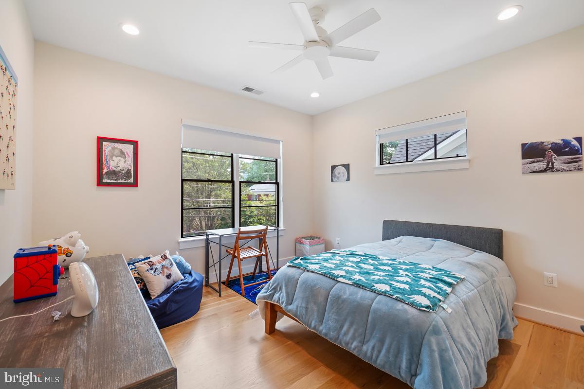 ROSEDALE PARK - Residential