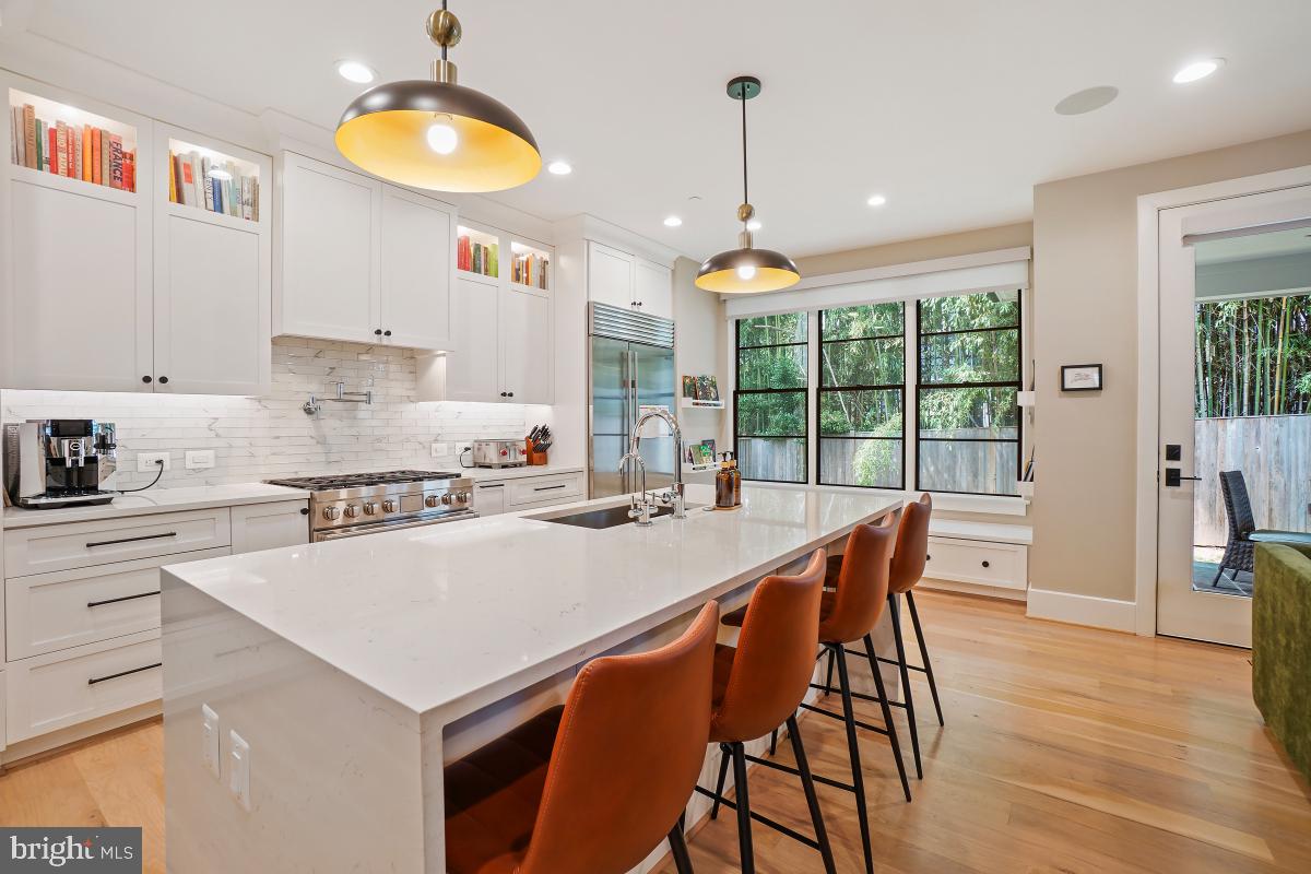 ROSEDALE PARK - Residential