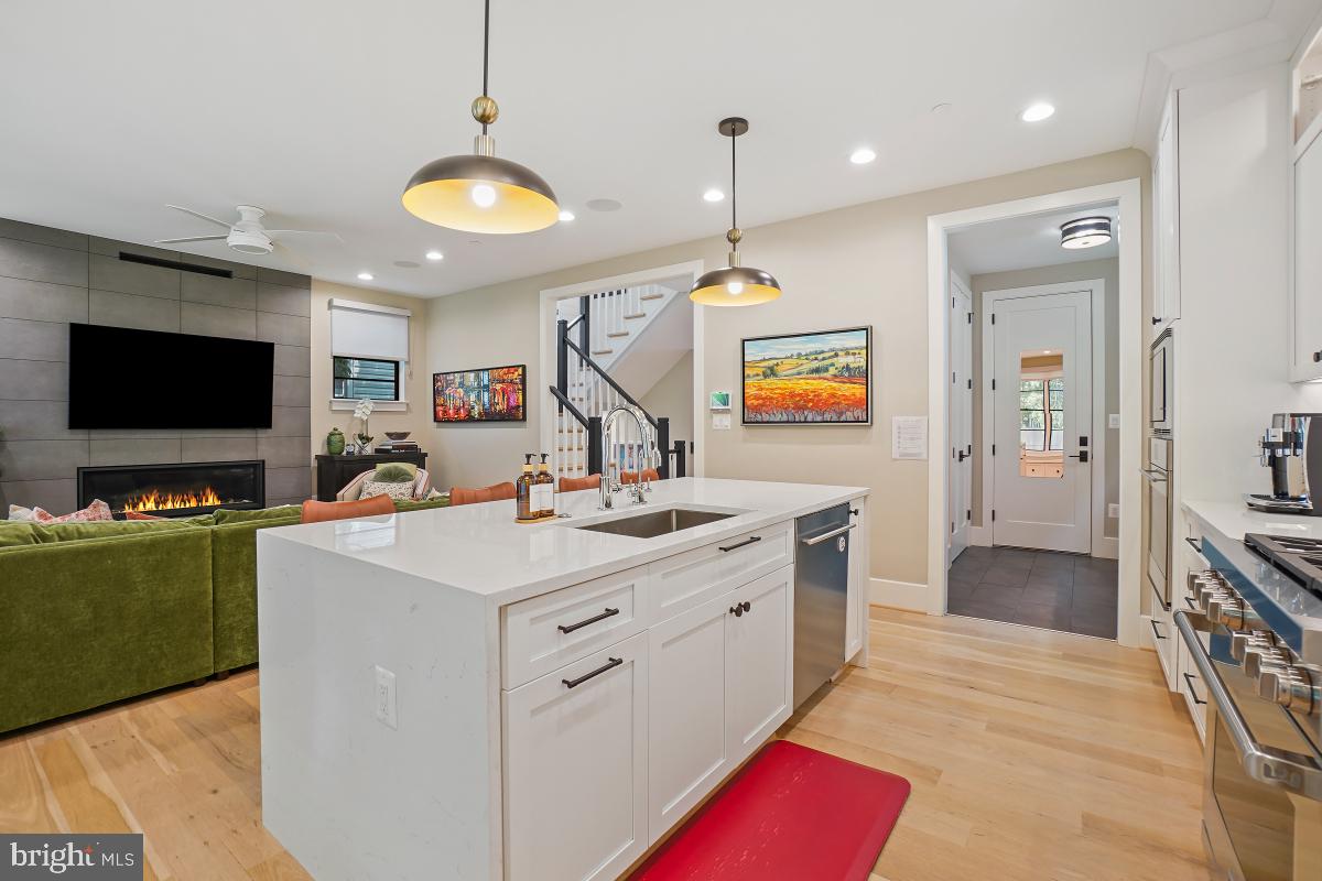 ROSEDALE PARK - Residential