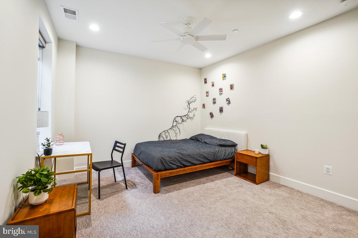 ROSEDALE PARK - Residential