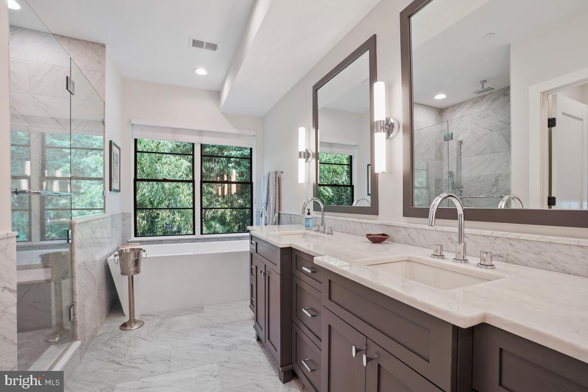 ROSEDALE PARK - Residential