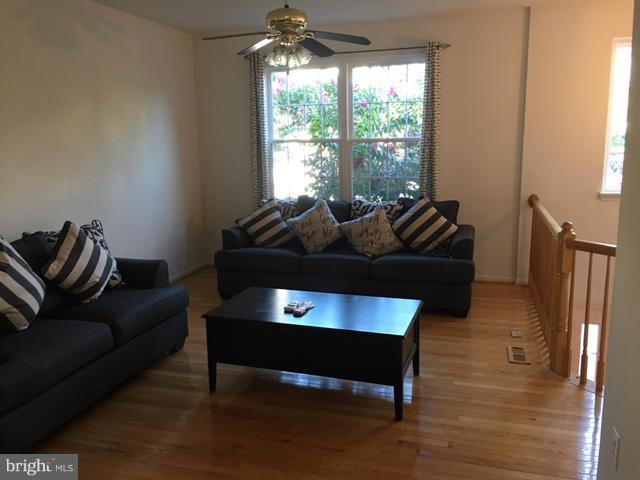 CENTRE VILLAGE - Residential Lease