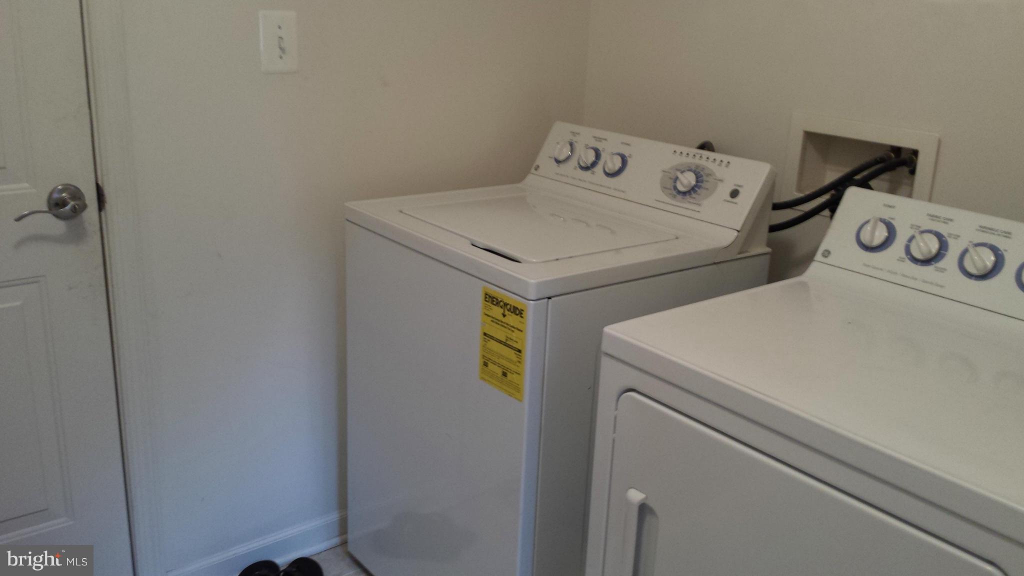 CENTRE VILLAGE - Residential Lease