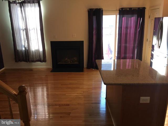 CENTRE VILLAGE - Residential Lease