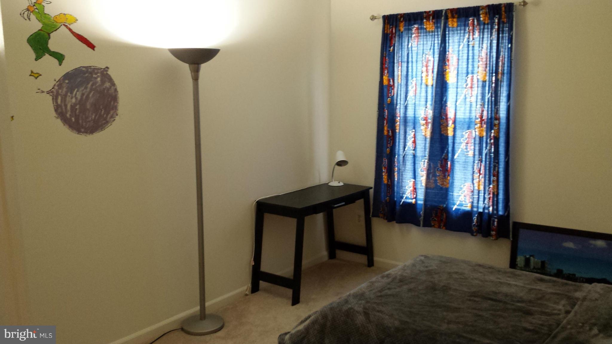 CENTRE VILLAGE - Residential Lease