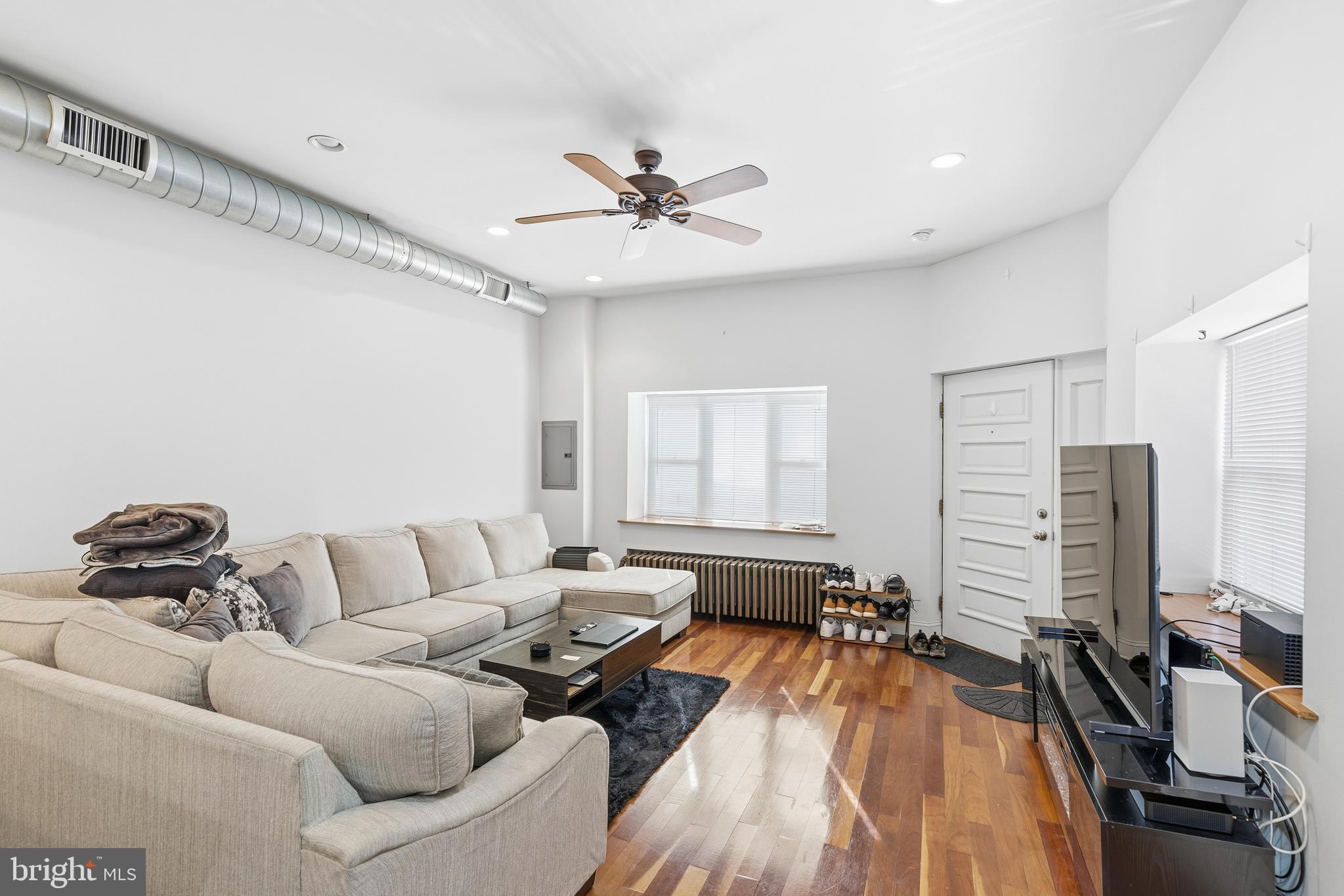 PASSYUNK SQUARE - Residential