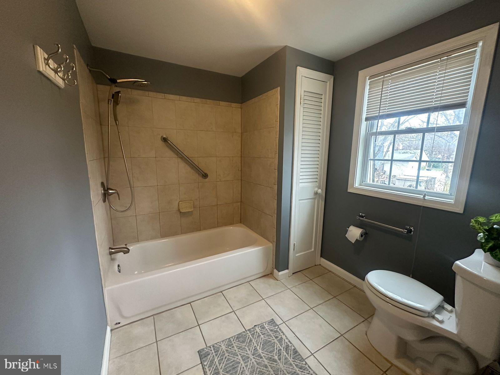 LEESBURG COUNTRY CLUB - Residential