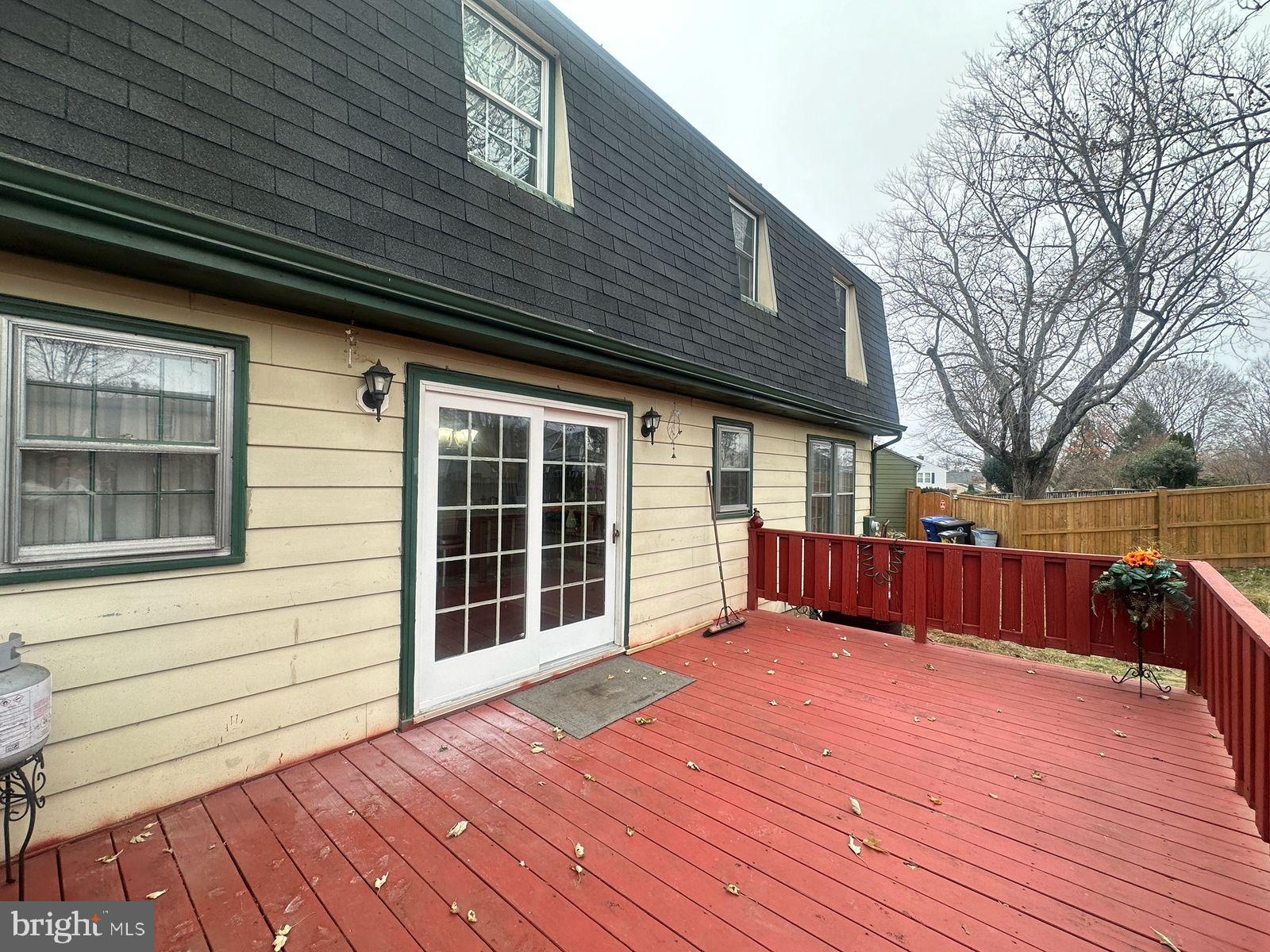 LEESBURG COUNTRY CLUB - Residential