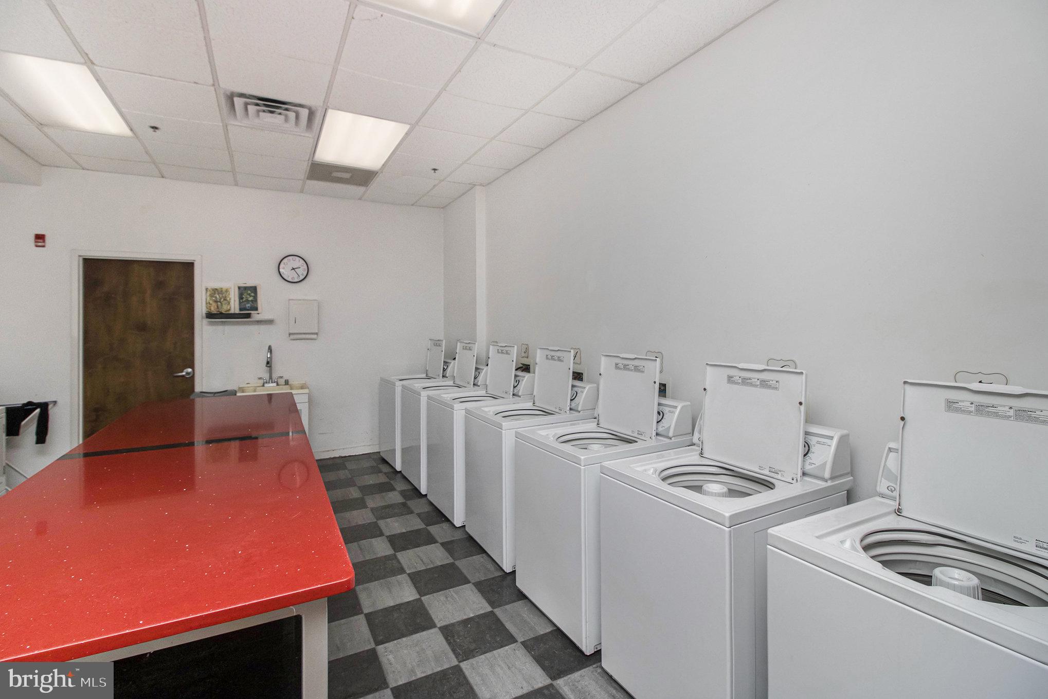 AVENUE OF THE ARTS - Residential