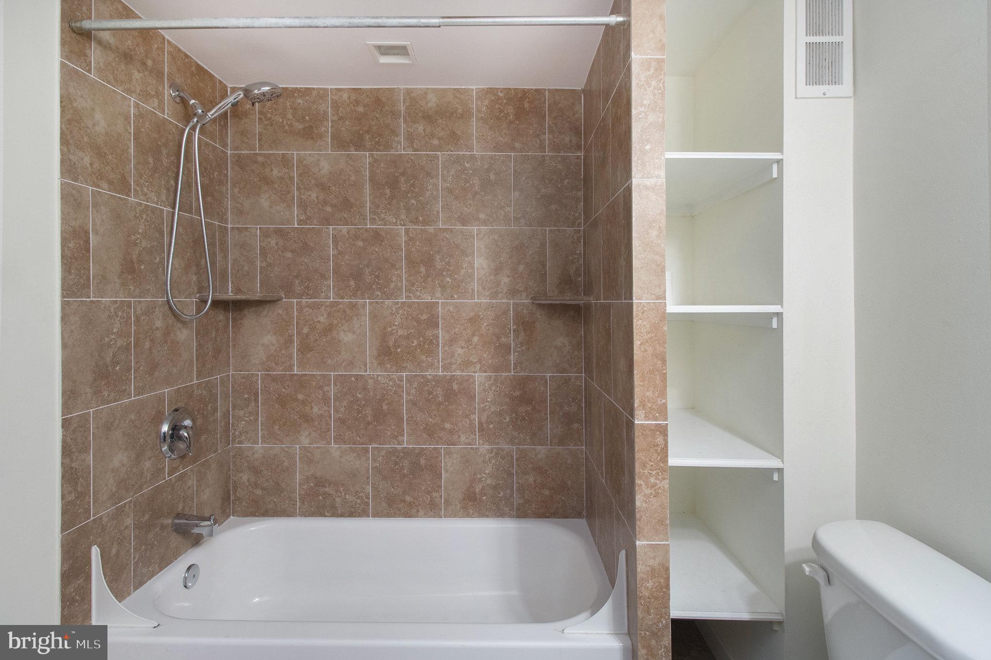 AVENUE OF THE ARTS - Residential