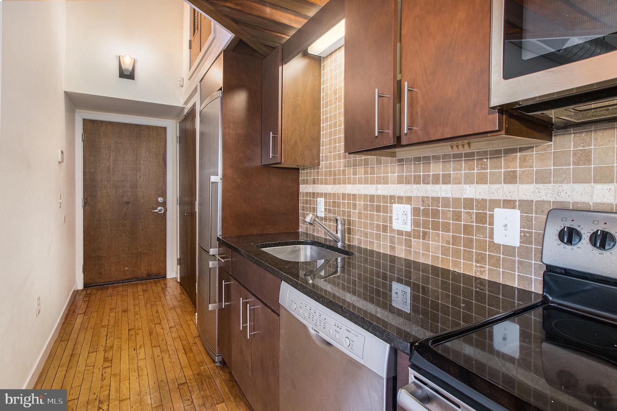 AVENUE OF THE ARTS - Residential