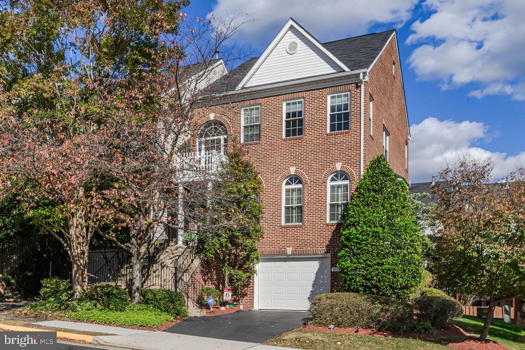 Photo of 5510 Jowett Court, ALEXANDRIA, VA 22315 (MLS # VAFX2275804)