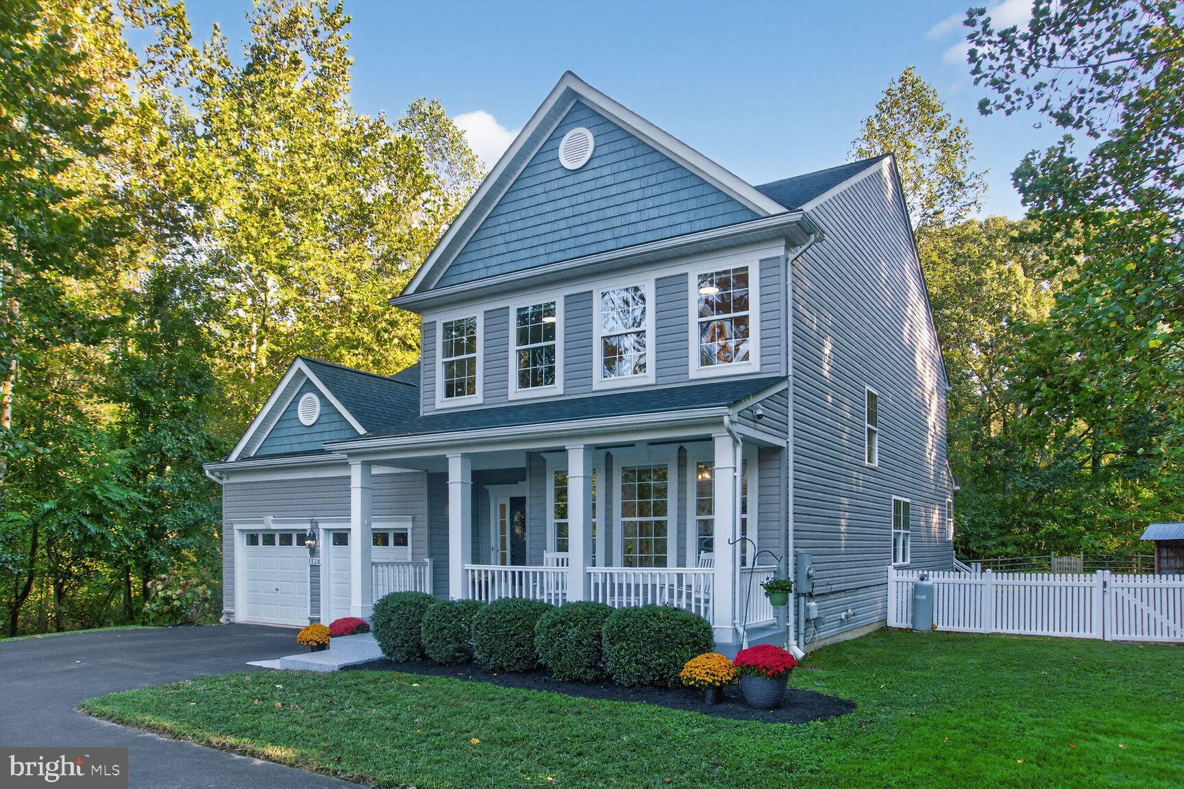 1820 BIRDS NEST LANE