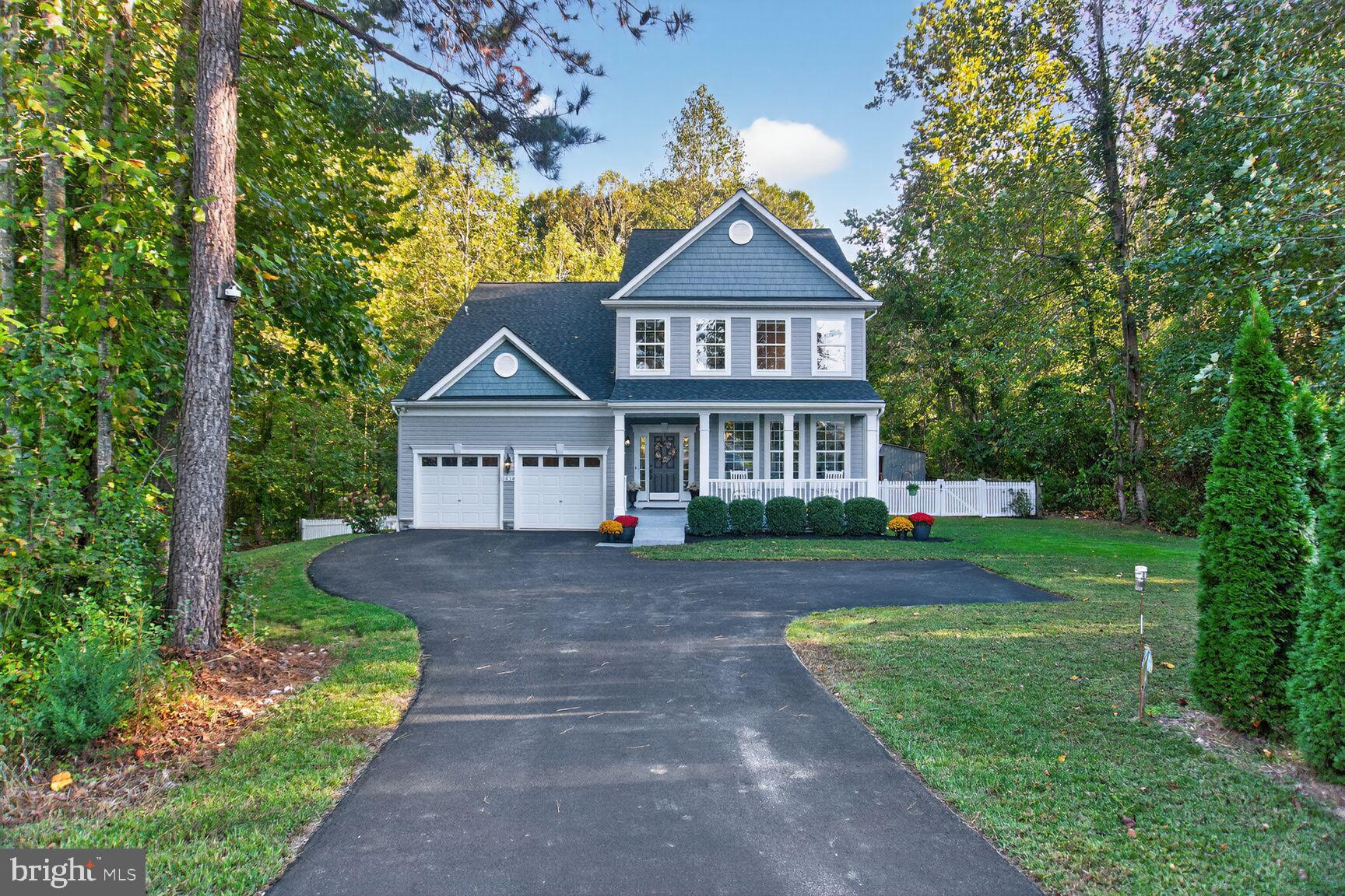 1820 BIRDS NEST LANE