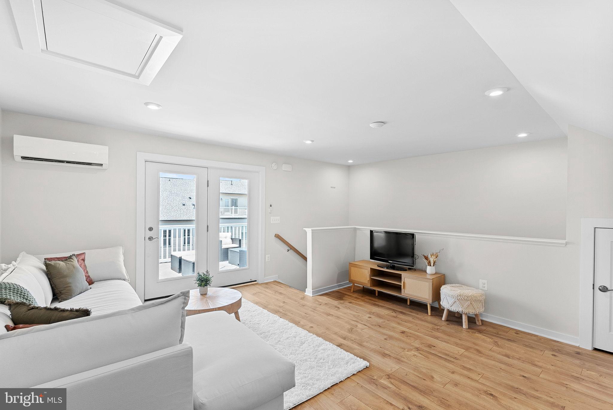 TUSCARORA VILLAGE - Residential