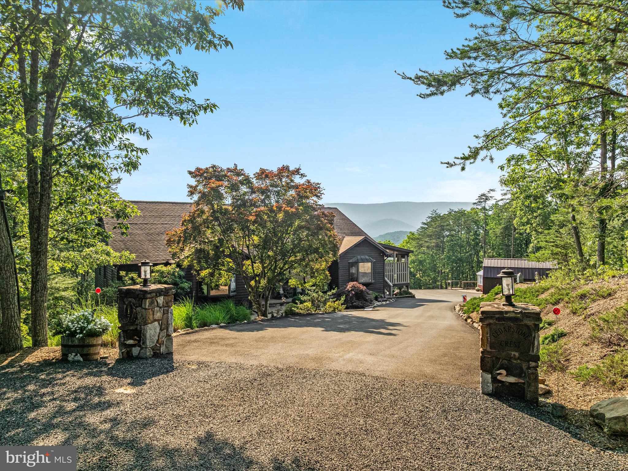 417 MALLARD DRIVE