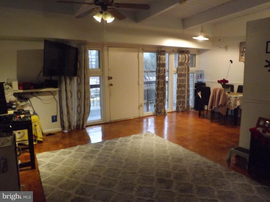 Bright and airy, beautifully renovated top floor condo in an all brick building with large balcony.  Spacious open living/dining room floor plan with wood beamed cathedral ceilings, Refinished Hardwood Floors, Updated Kitchen & Bath, Granite Counter Tops. Heater Replaced in 2013, A/C Replaced in 2015 Great location with easy access to major highways for a quick commute to Tyson's Corner, Mosaic District, and Arlington/Alexandria. Close proximity to Fairfax Hospital, public transportation, shopping and restaurants. Minutes to Northern Virginia Community College and George Mason University. Amenities include Water, Gas, Trash Pickup, and Large Outdoor Pool. Large private storage space in locked basement.