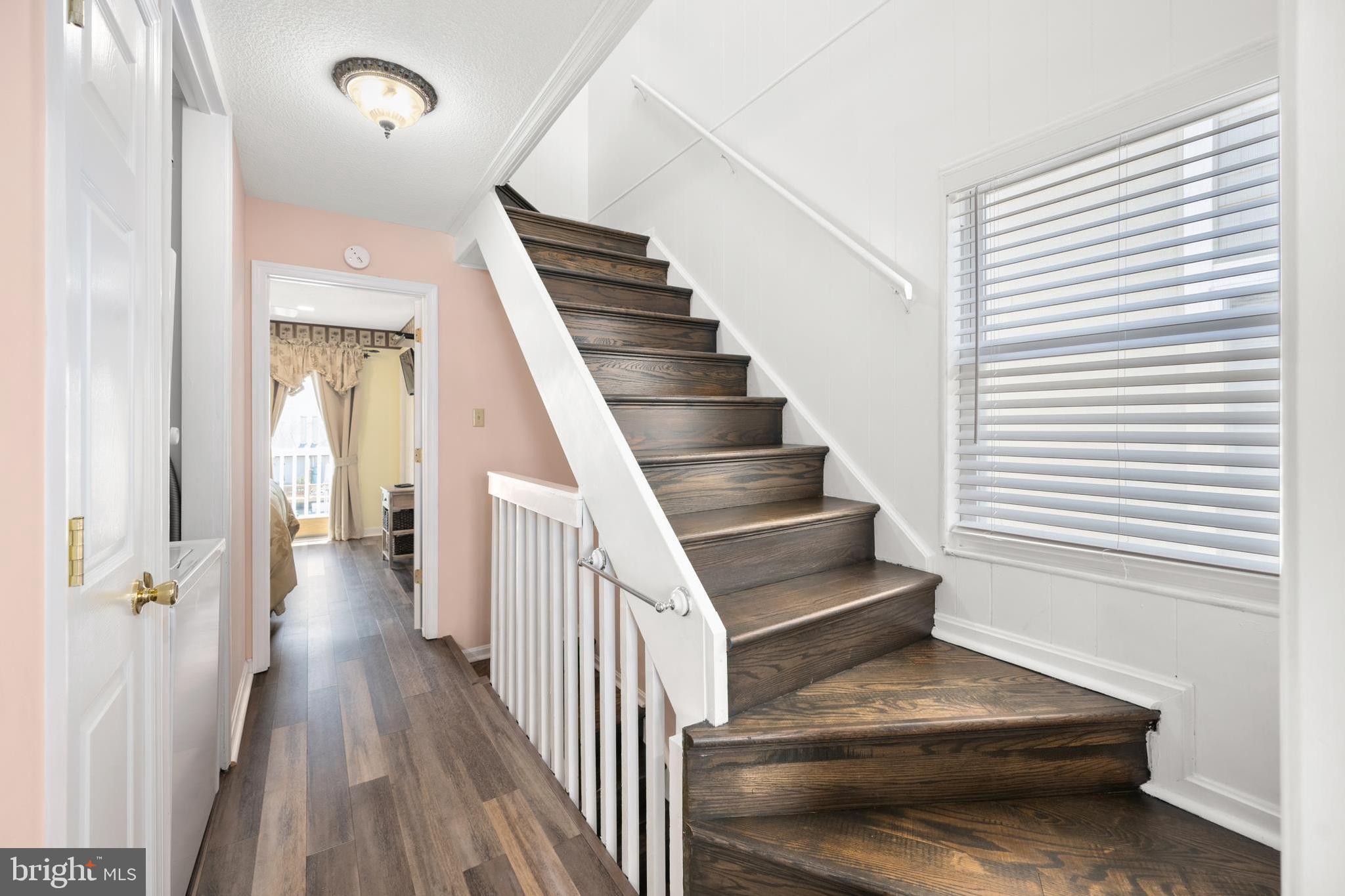 CAINE HARBOR MILE - Residential