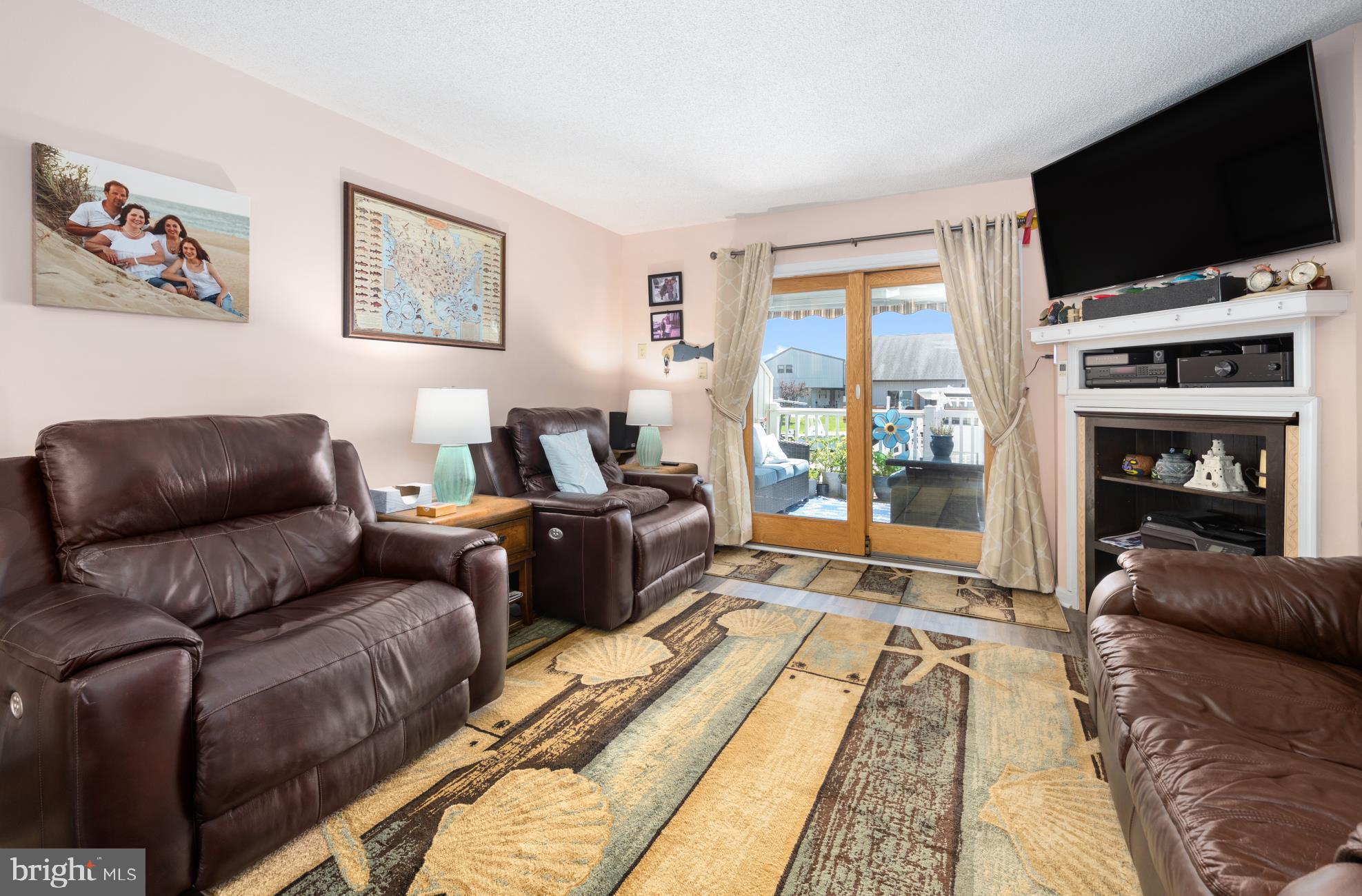 CAINE HARBOR MILE - Residential