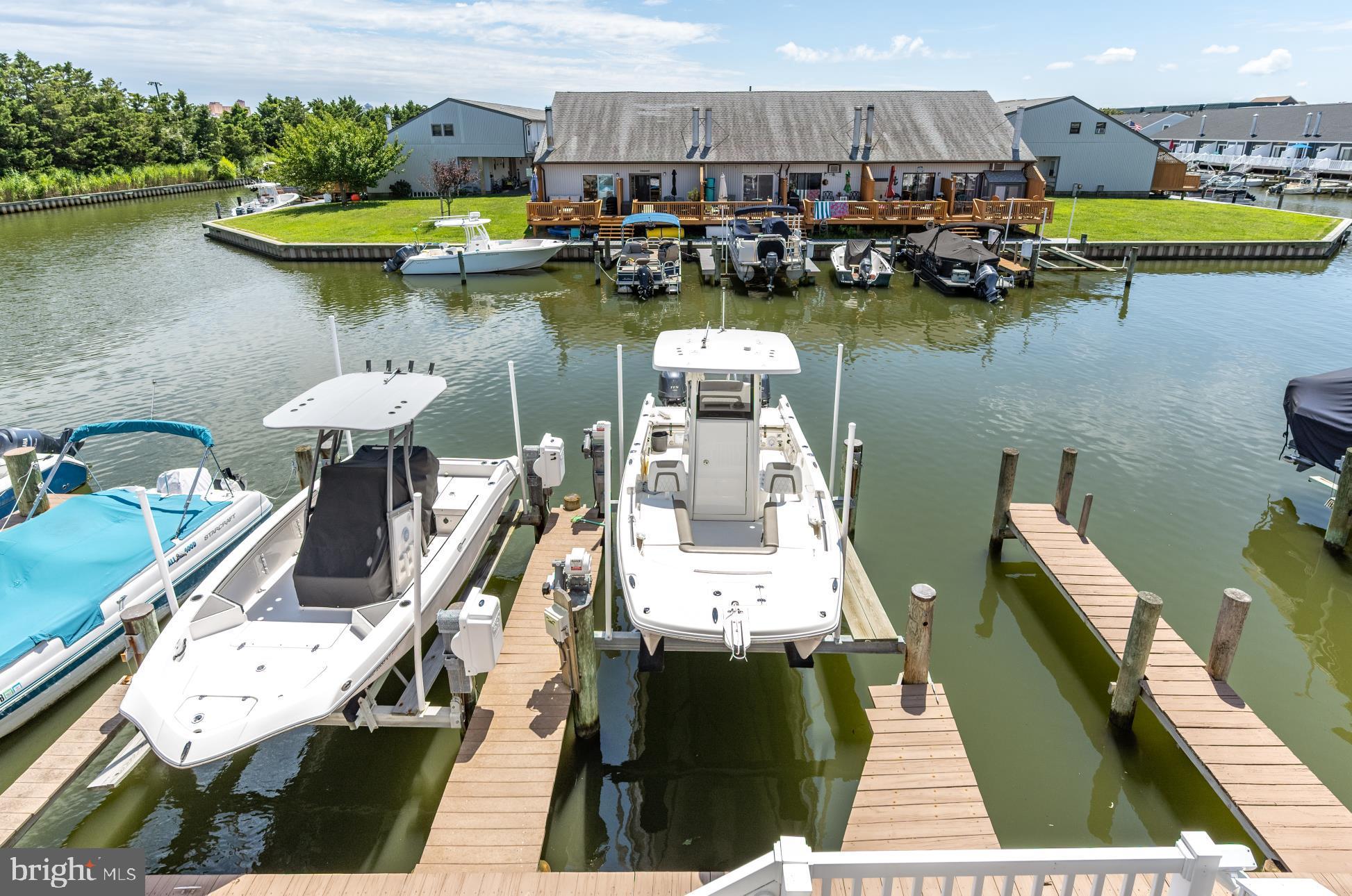 CAINE HARBOR MILE - Residential