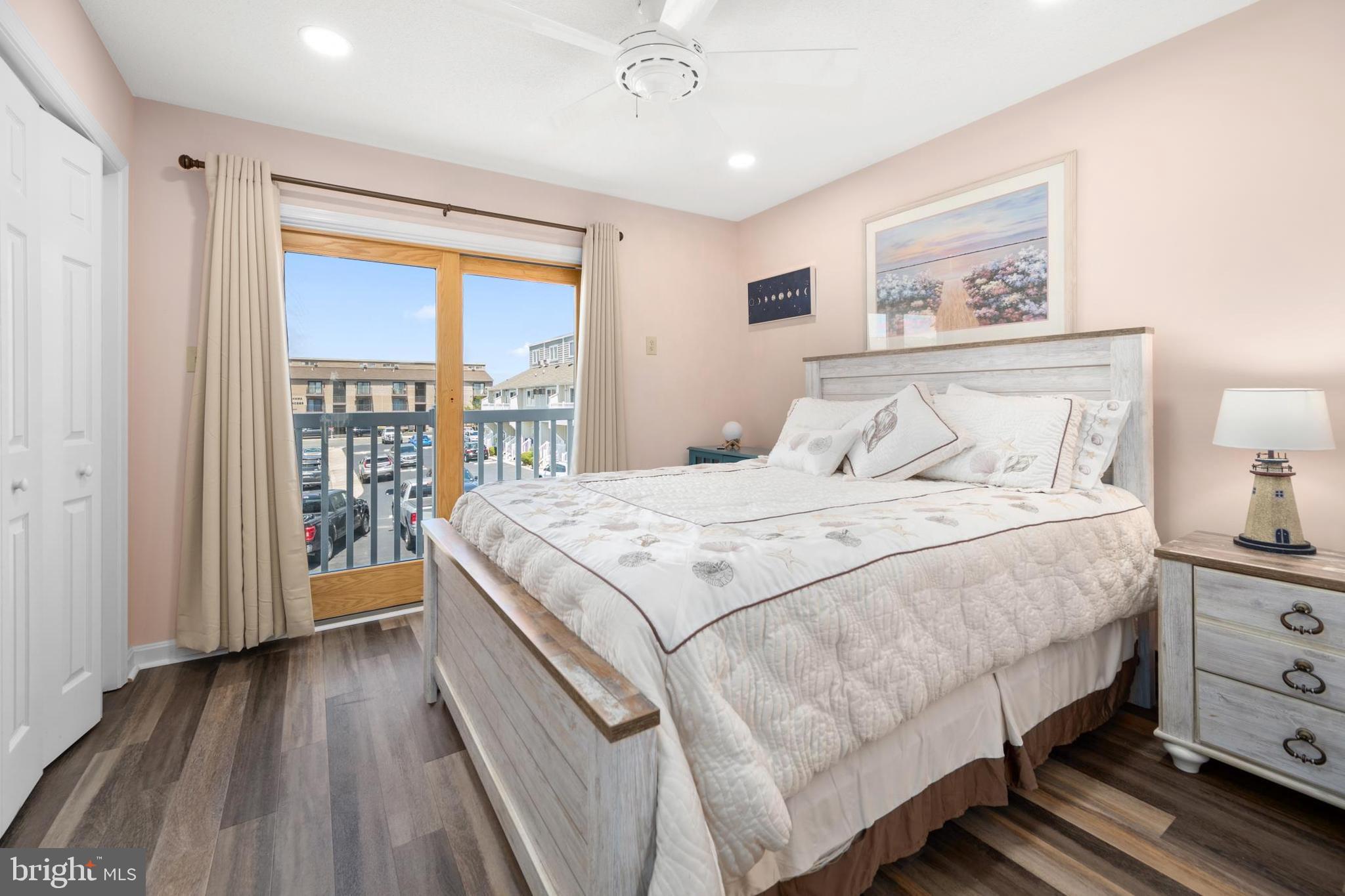 CAINE HARBOR MILE - Residential