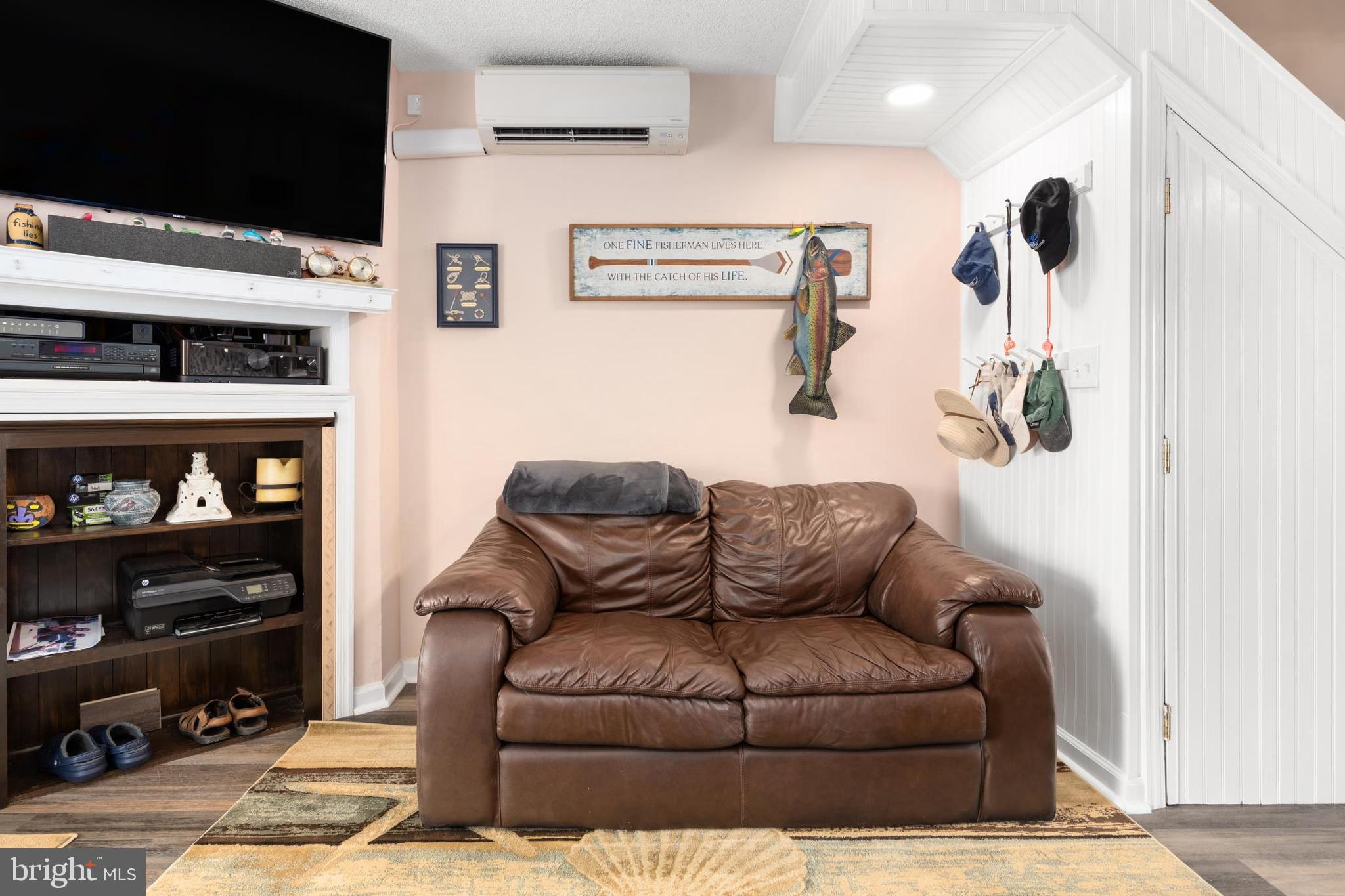 CAINE HARBOR MILE - Residential