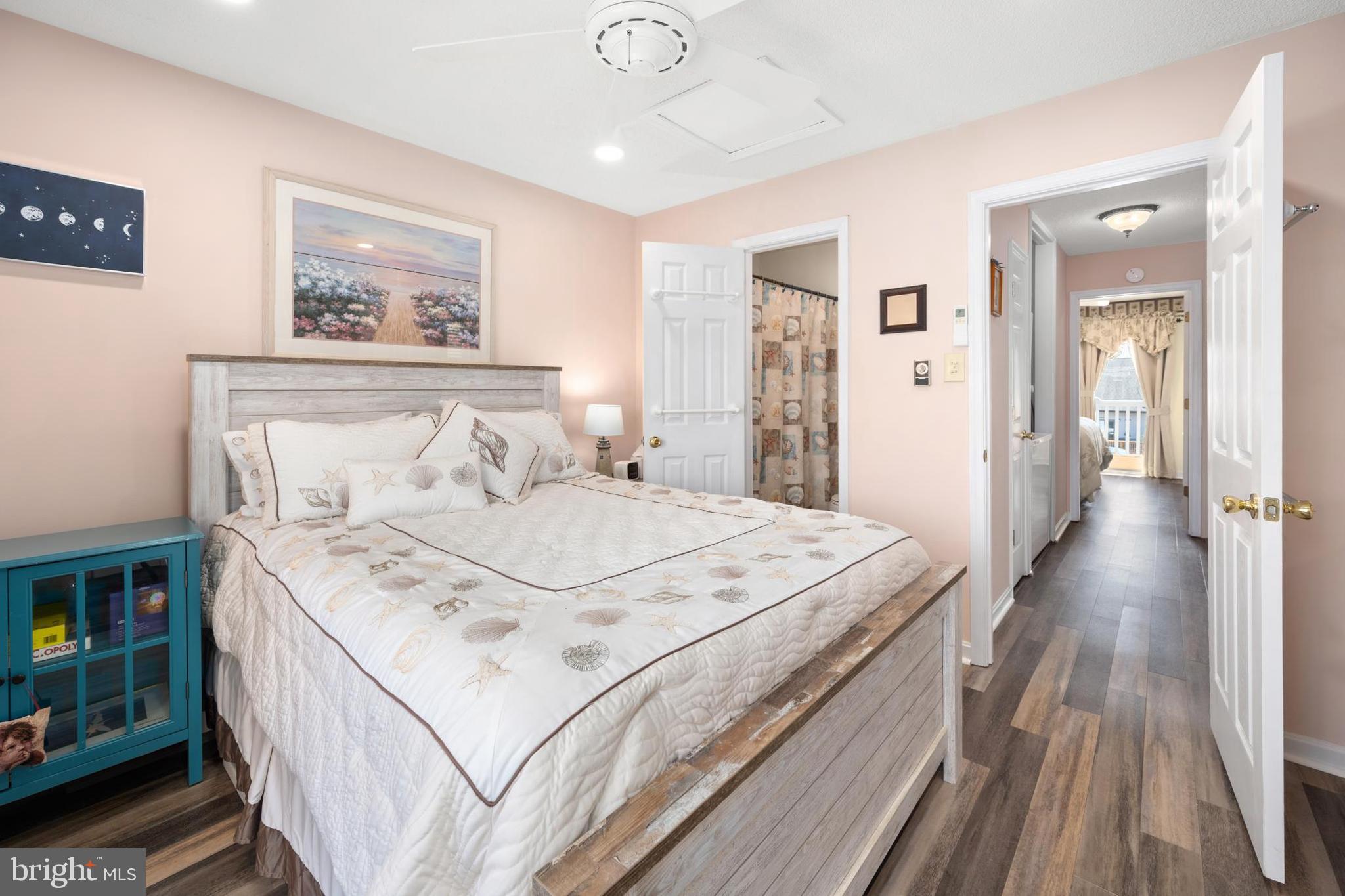 CAINE HARBOR MILE - Residential