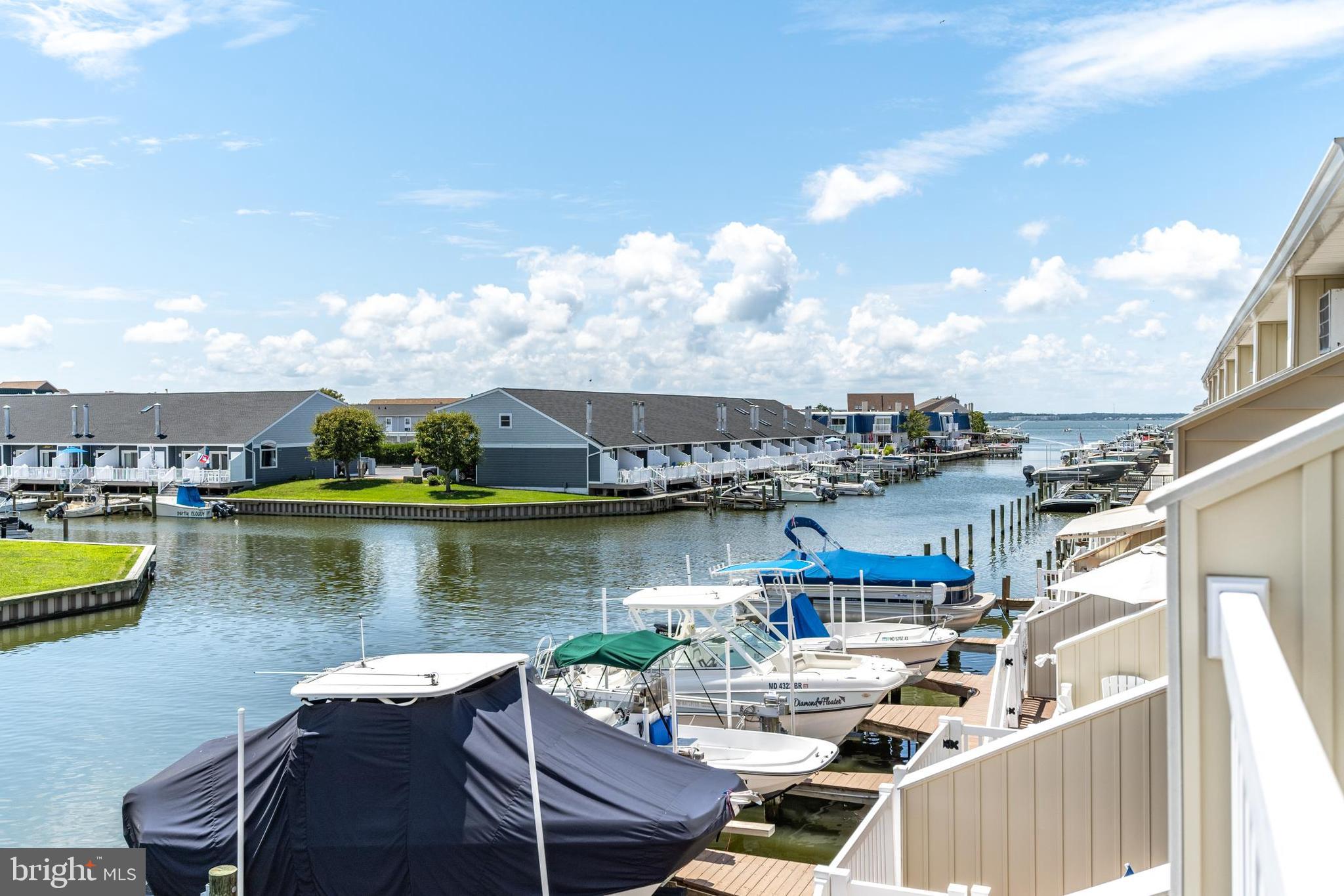 CAINE HARBOR MILE - Residential