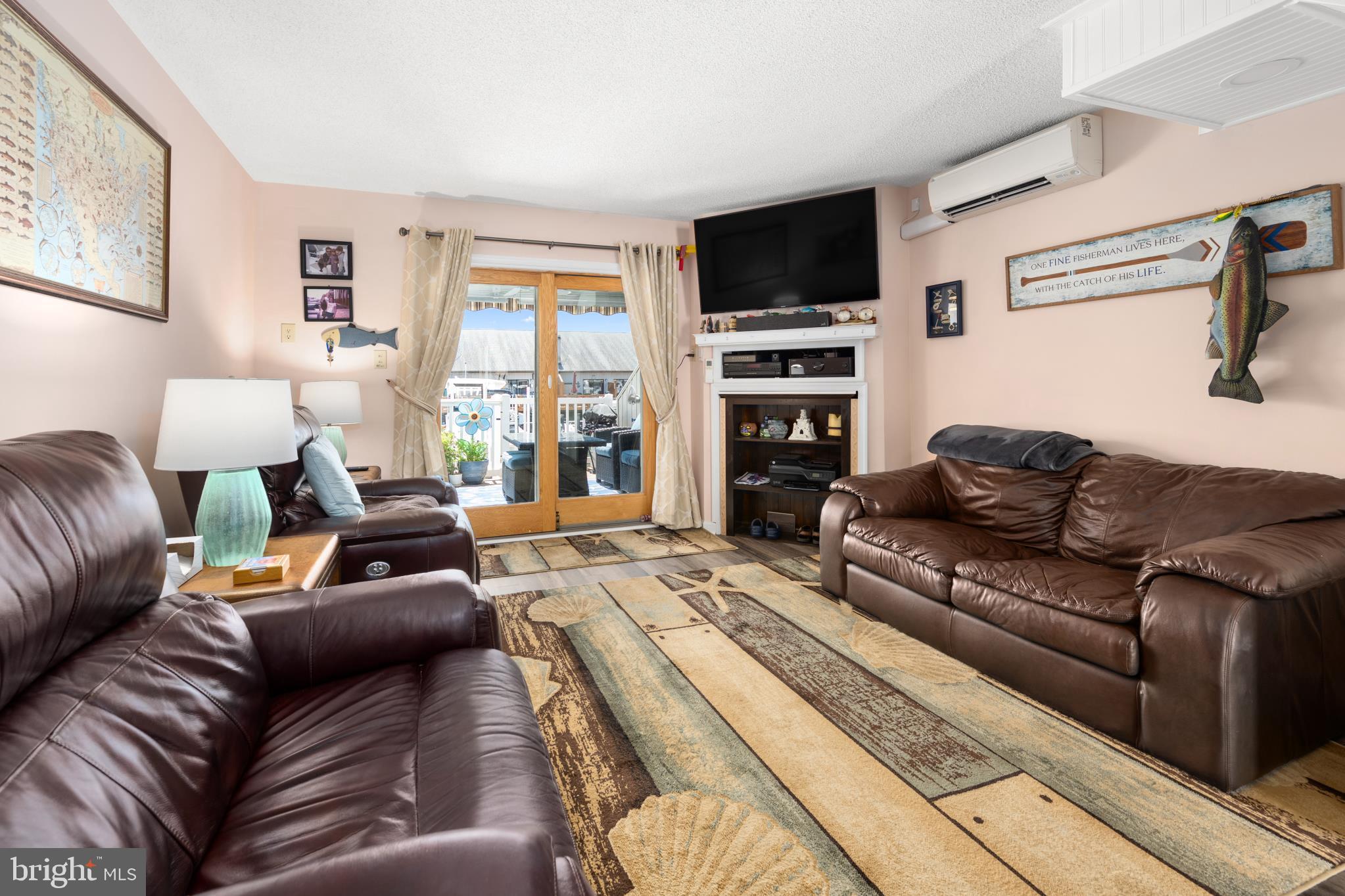 CAINE HARBOR MILE - Residential