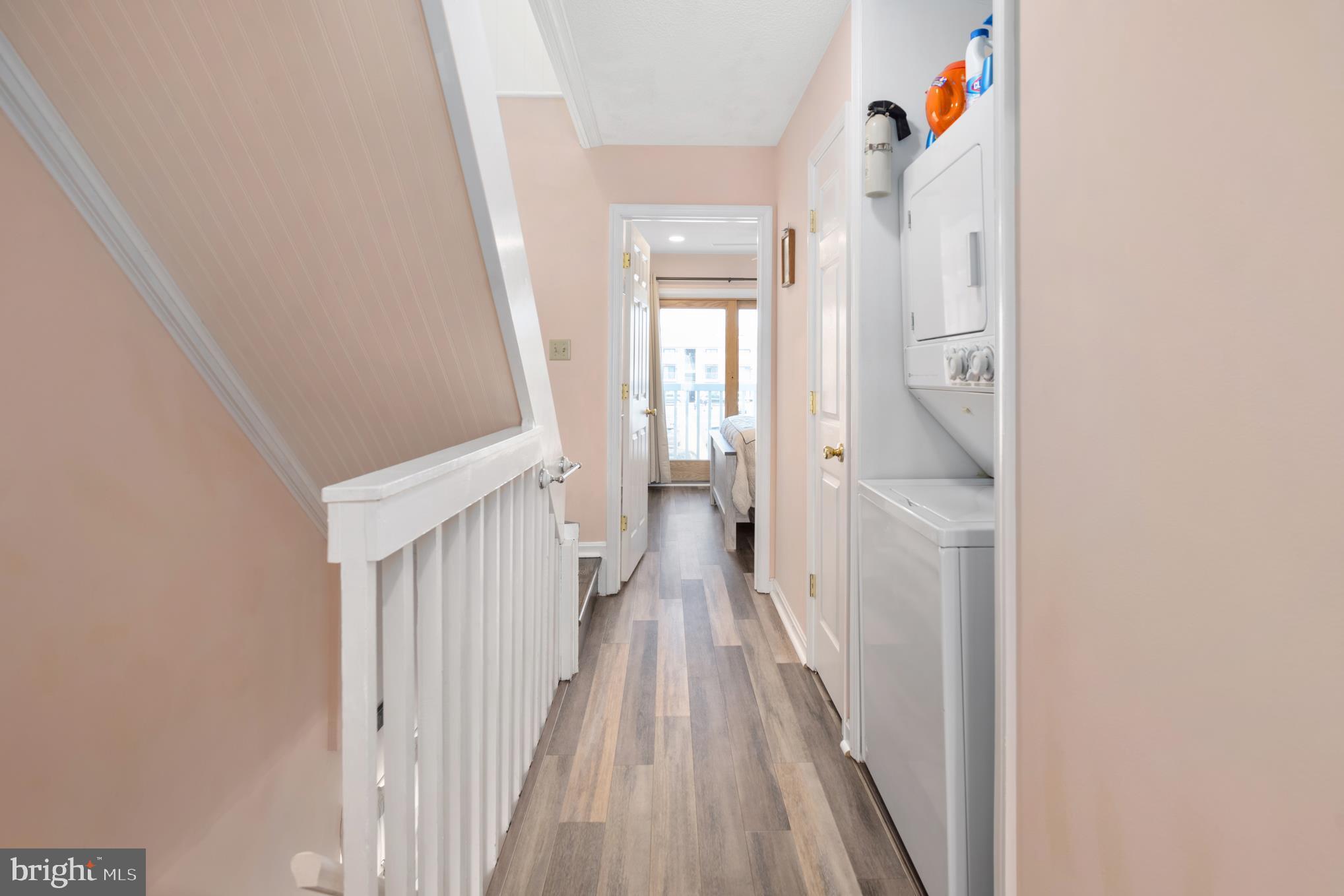 CAINE HARBOR MILE - Residential