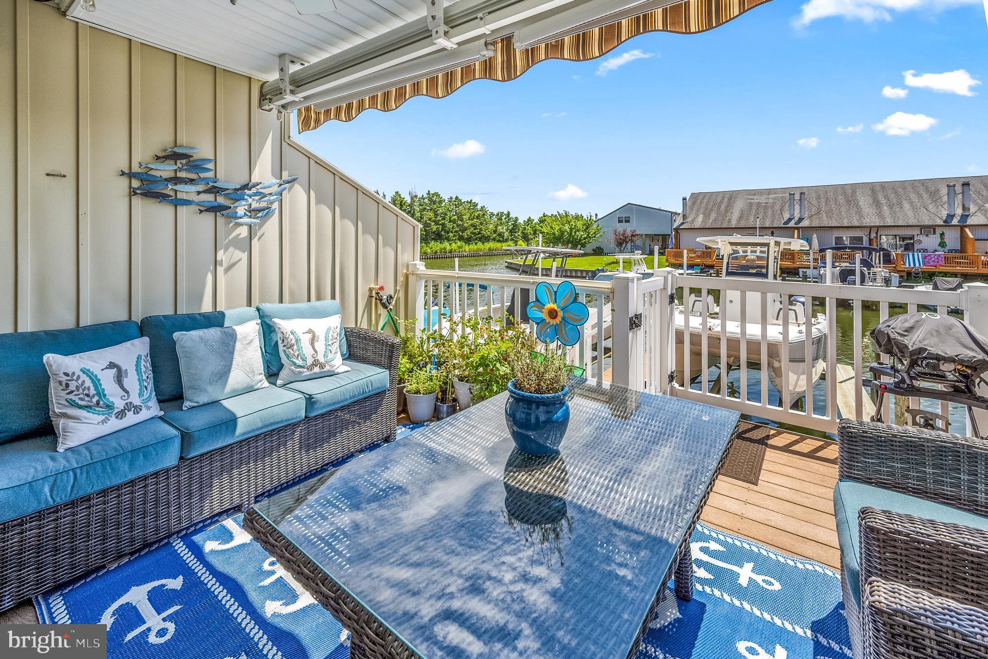 CAINE HARBOR MILE - Residential