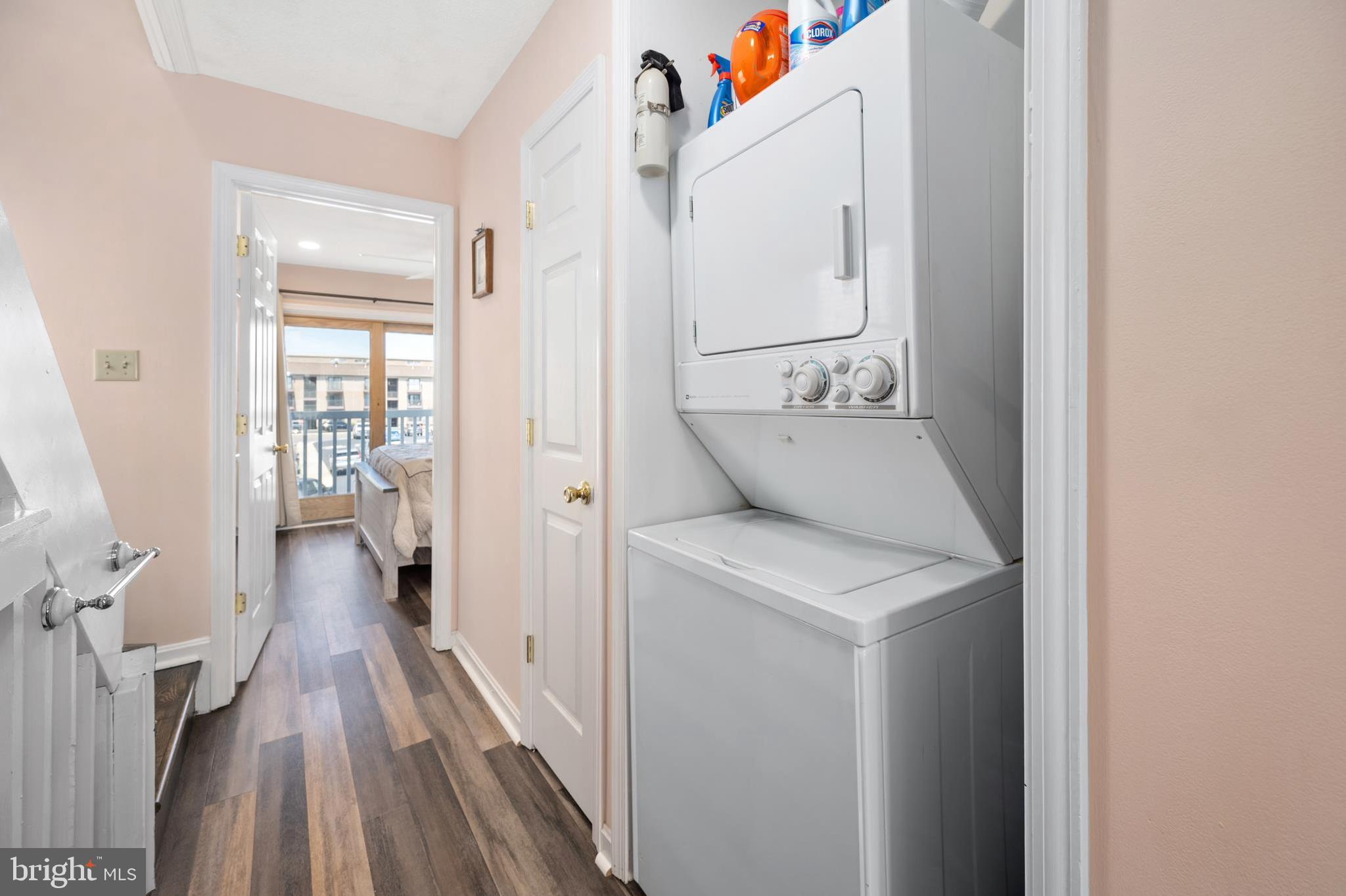 CAINE HARBOR MILE - Residential