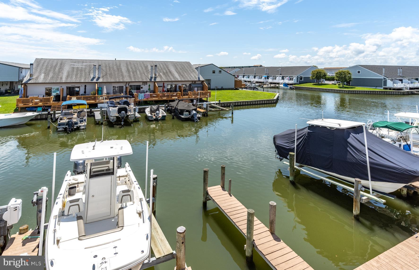 CAINE HARBOR MILE - Residential