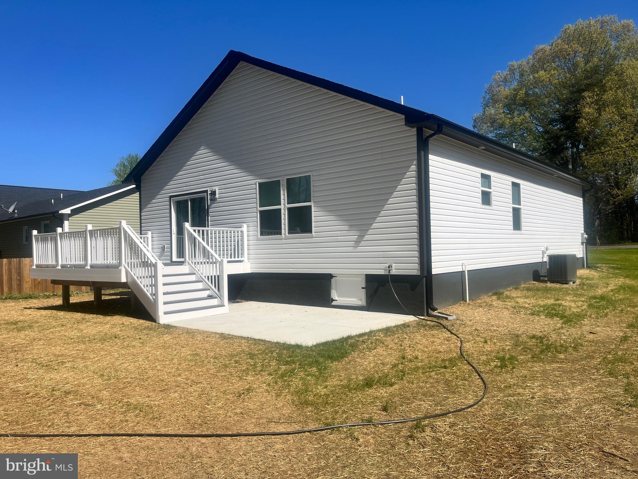 PLACID BAY EST ALBROUGH - Residential