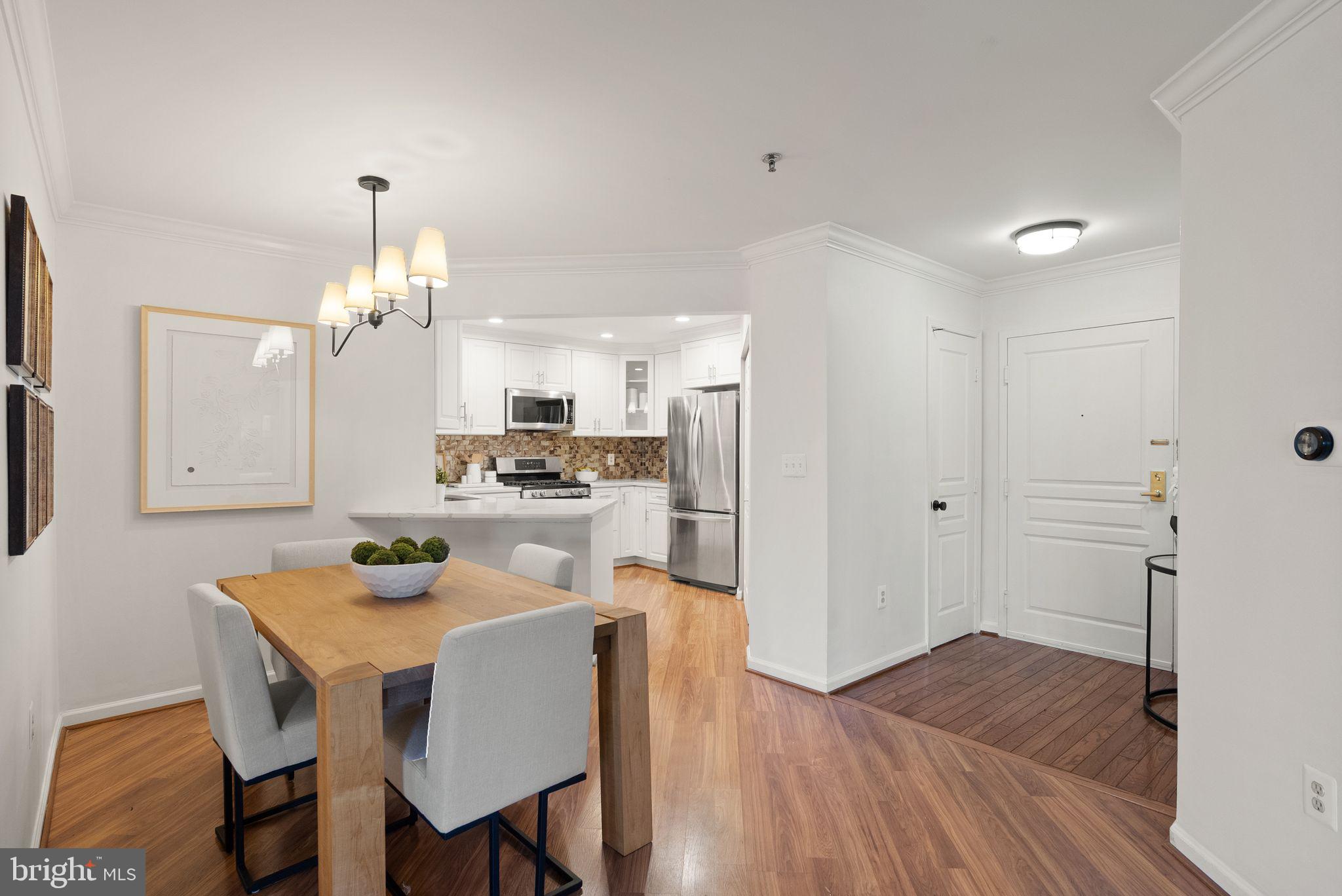 5565 SEMINARY ROAD 209