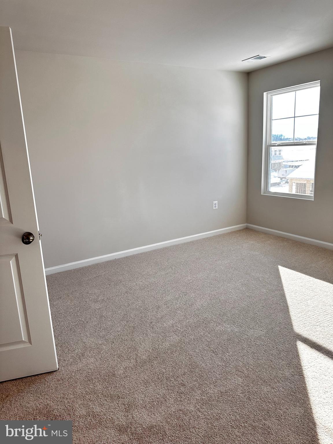 STONE SPRING - Residential Lease