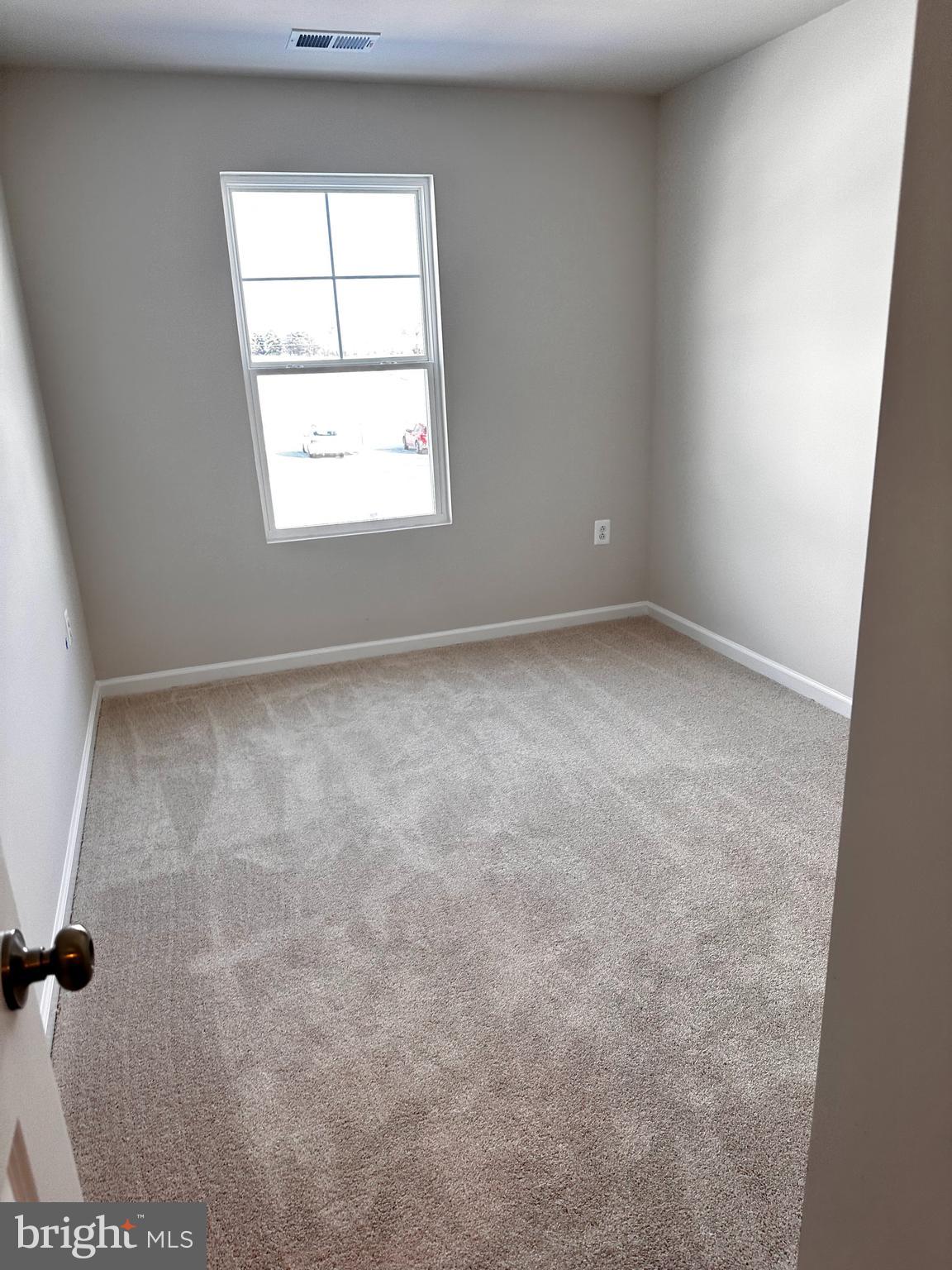 STONE SPRING - Residential Lease