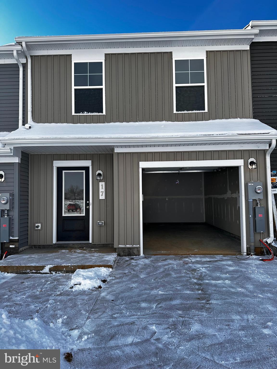 STONE SPRING - Residential Lease