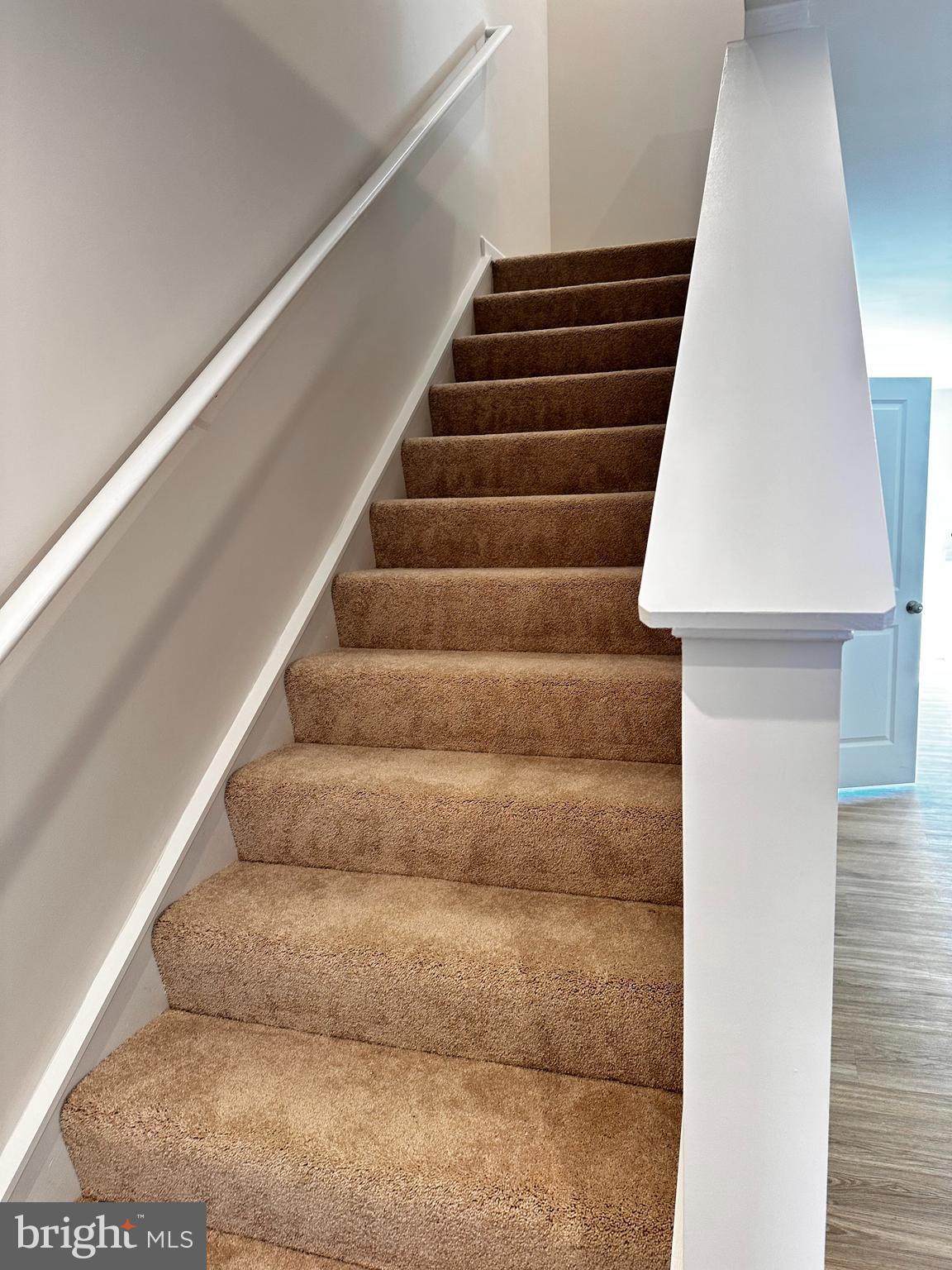 STONE SPRING - Residential Lease