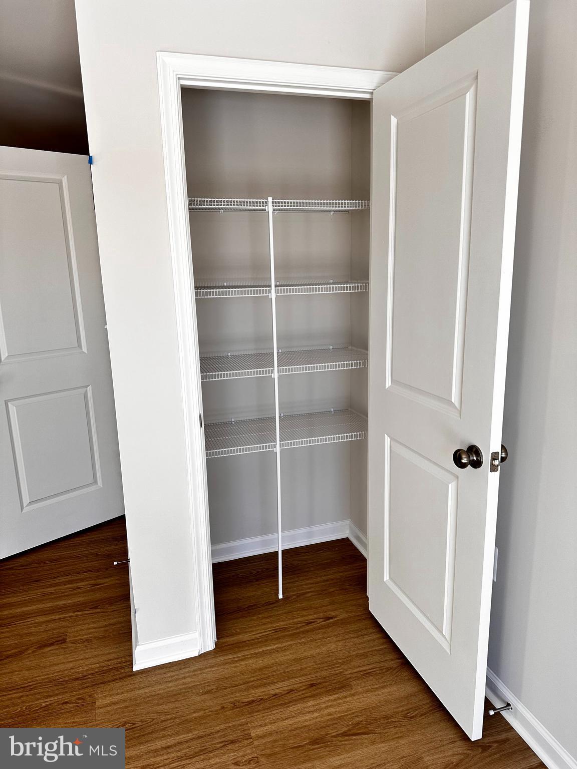 STONE SPRING - Residential Lease