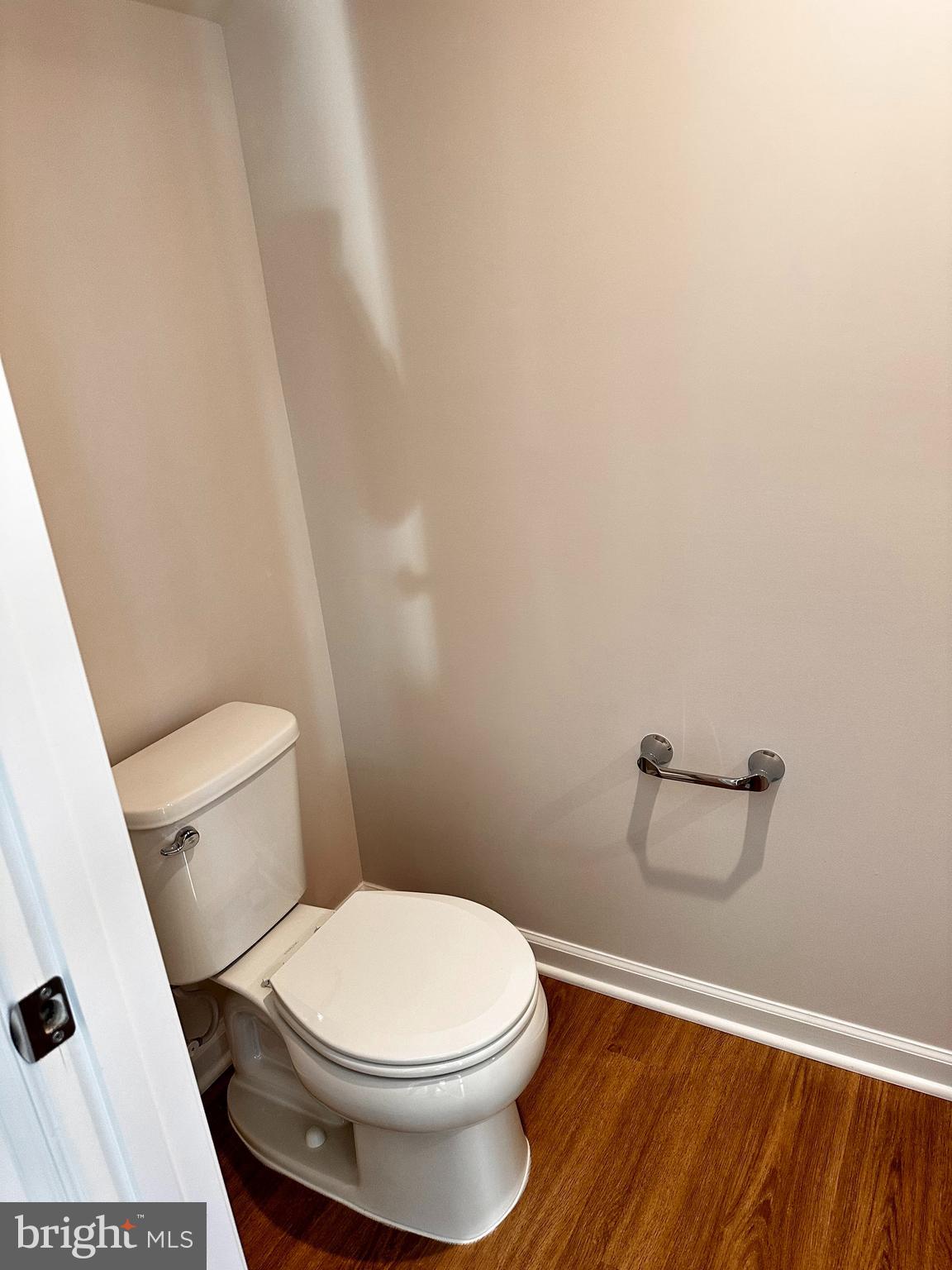 STONE SPRING - Residential Lease