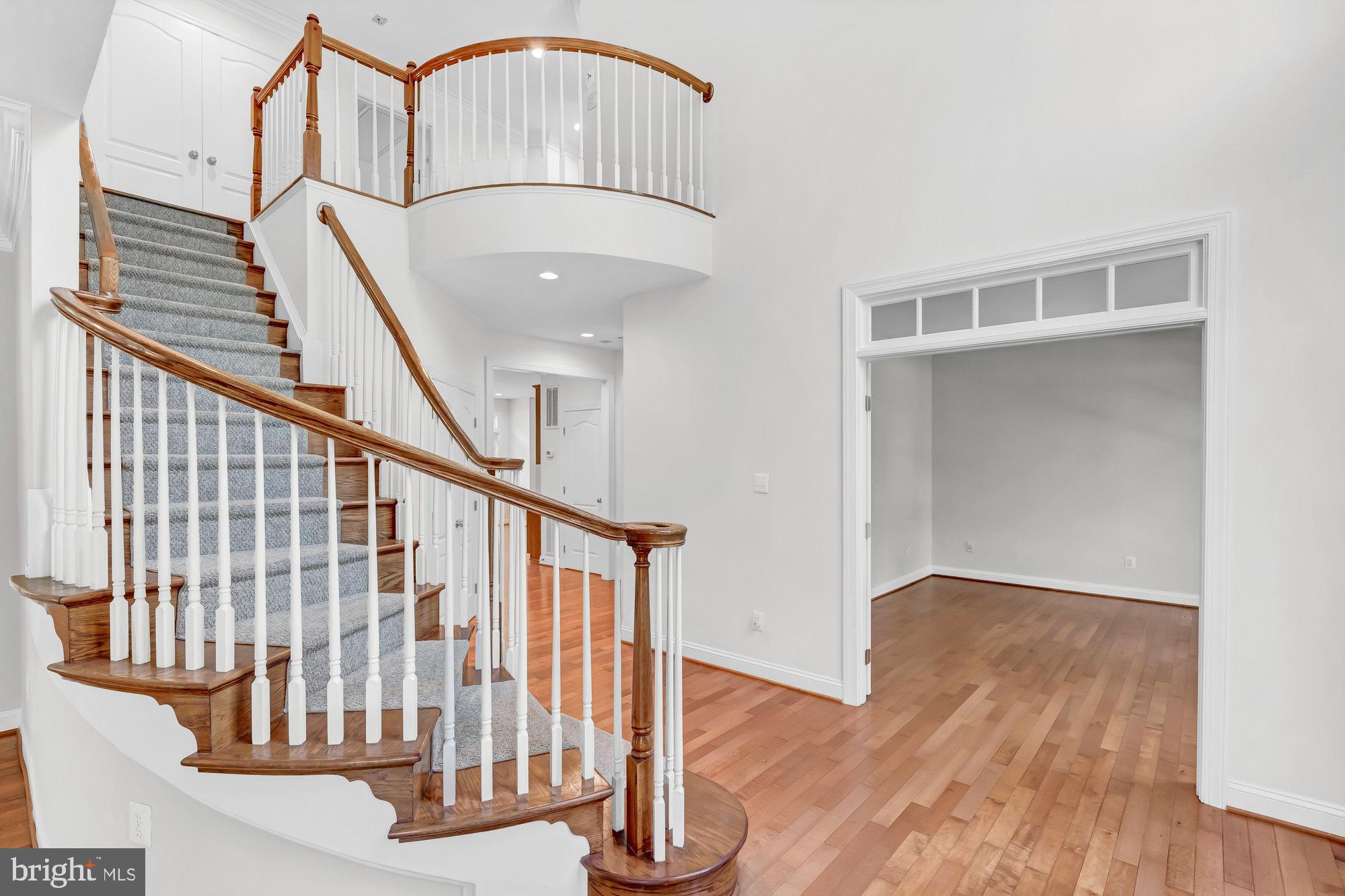 WOODLAND ESTATES - Residential