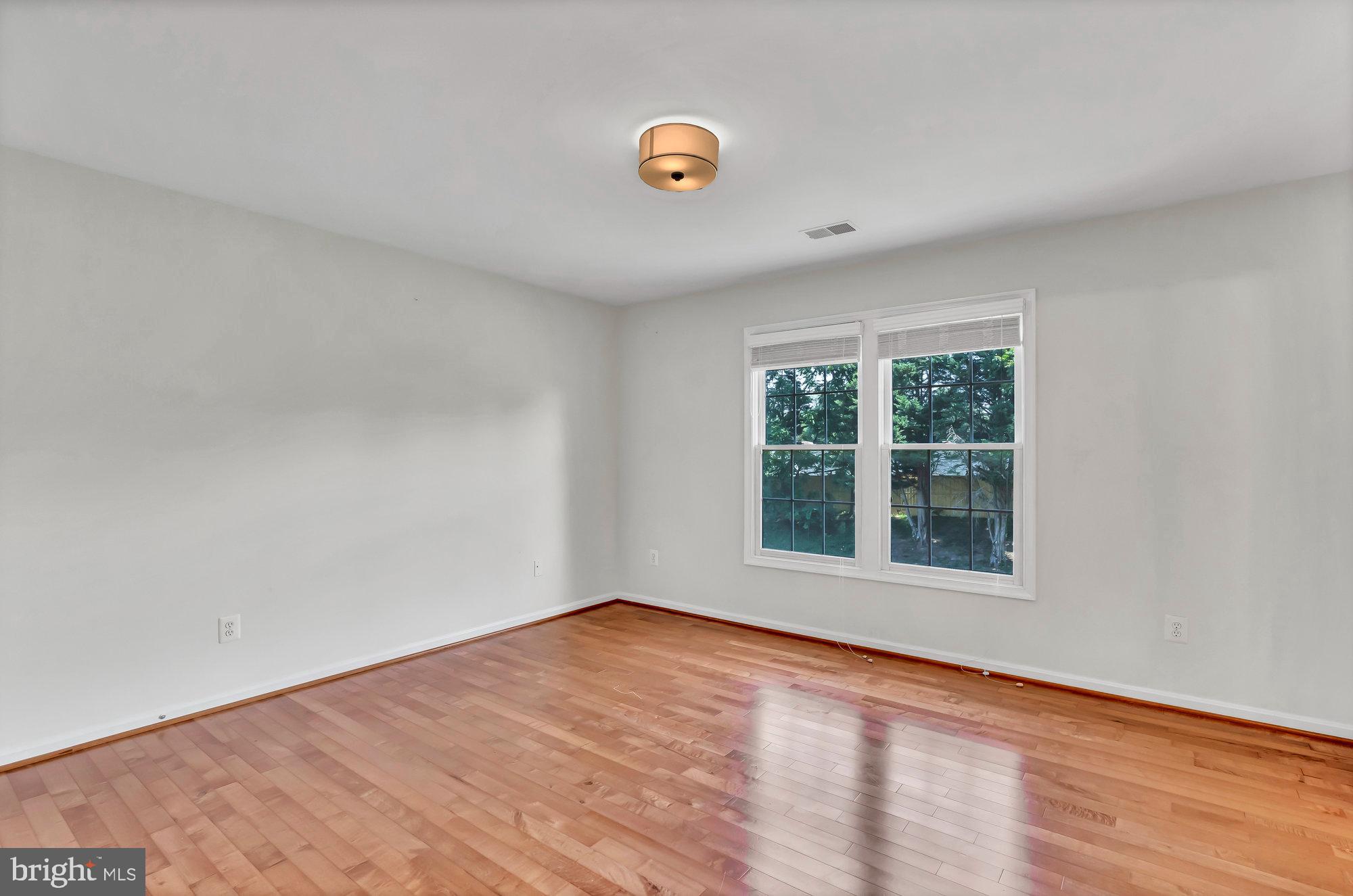 WOODLAND ESTATES - Residential